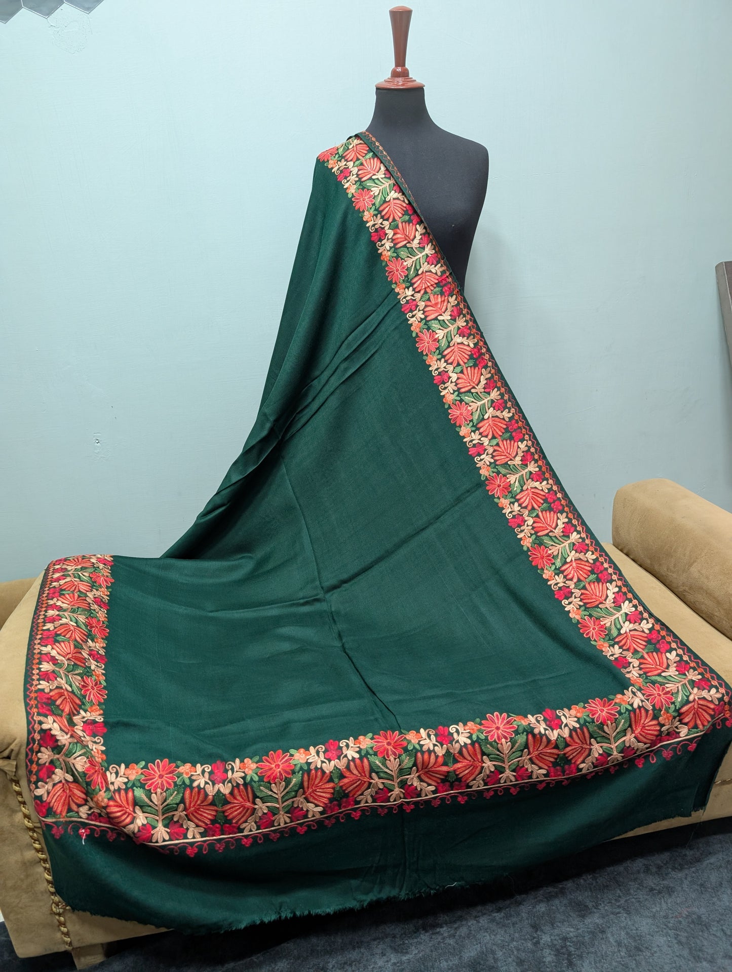 Kashmiri Shawl | Fine Pashmina Aari 4 Side Border Shawl Gift Item
