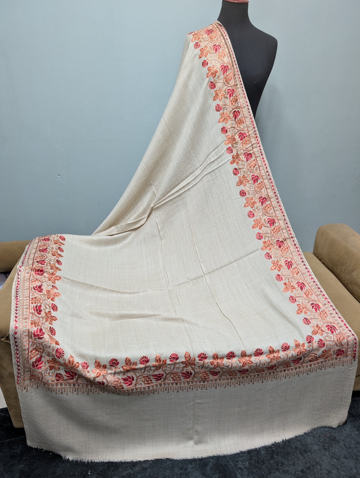 Kashmiri Shawl | Fine Pashmina Aari 4 Side Border Shawl Gift Item