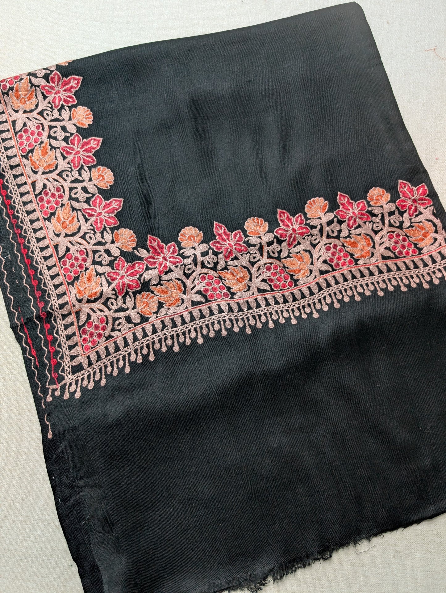 Kashmiri Shawl | Fine Pashmina Aari 4 Side Border Shawl Gift Item