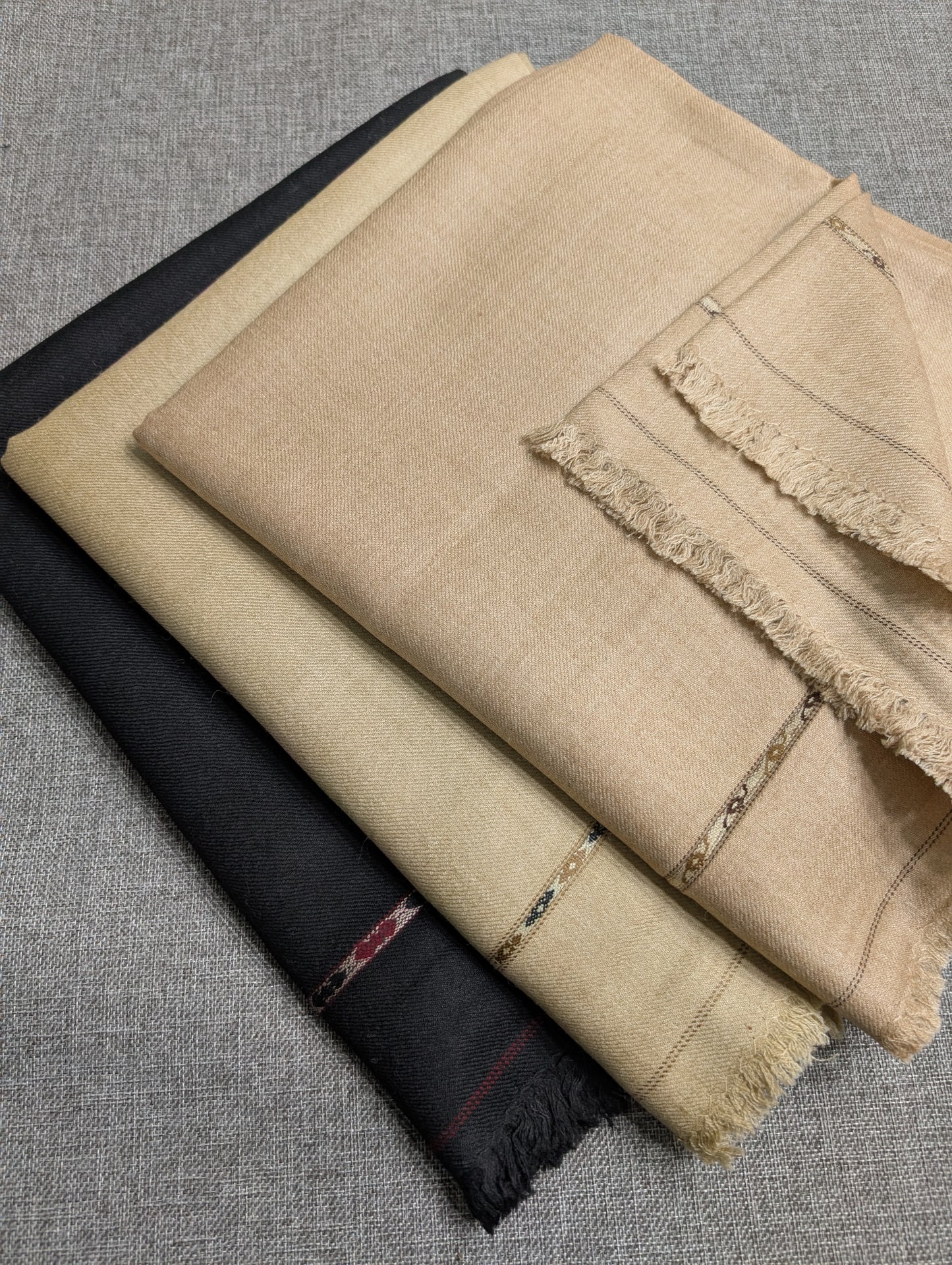 Gents Shawl | Pure, Fine and Soft Wool Islampur Swat Khaddi Made Shawl Perfect Gift | Skin Grey
