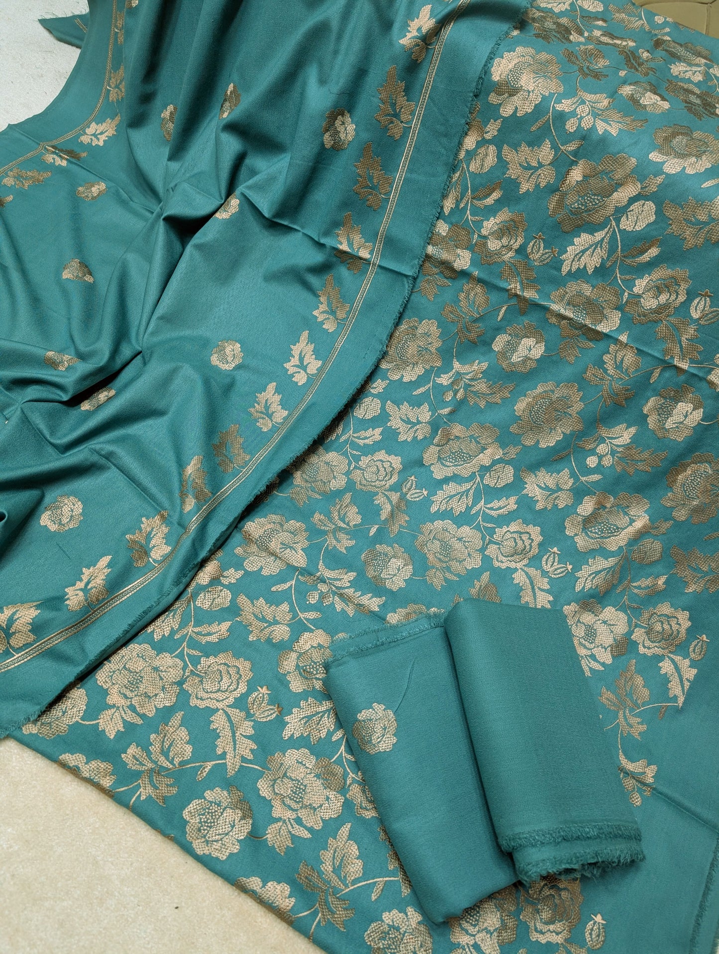 Marina 3 Piece Embroidered Suit Skin Embroidery Marina Shawl | Pista Green