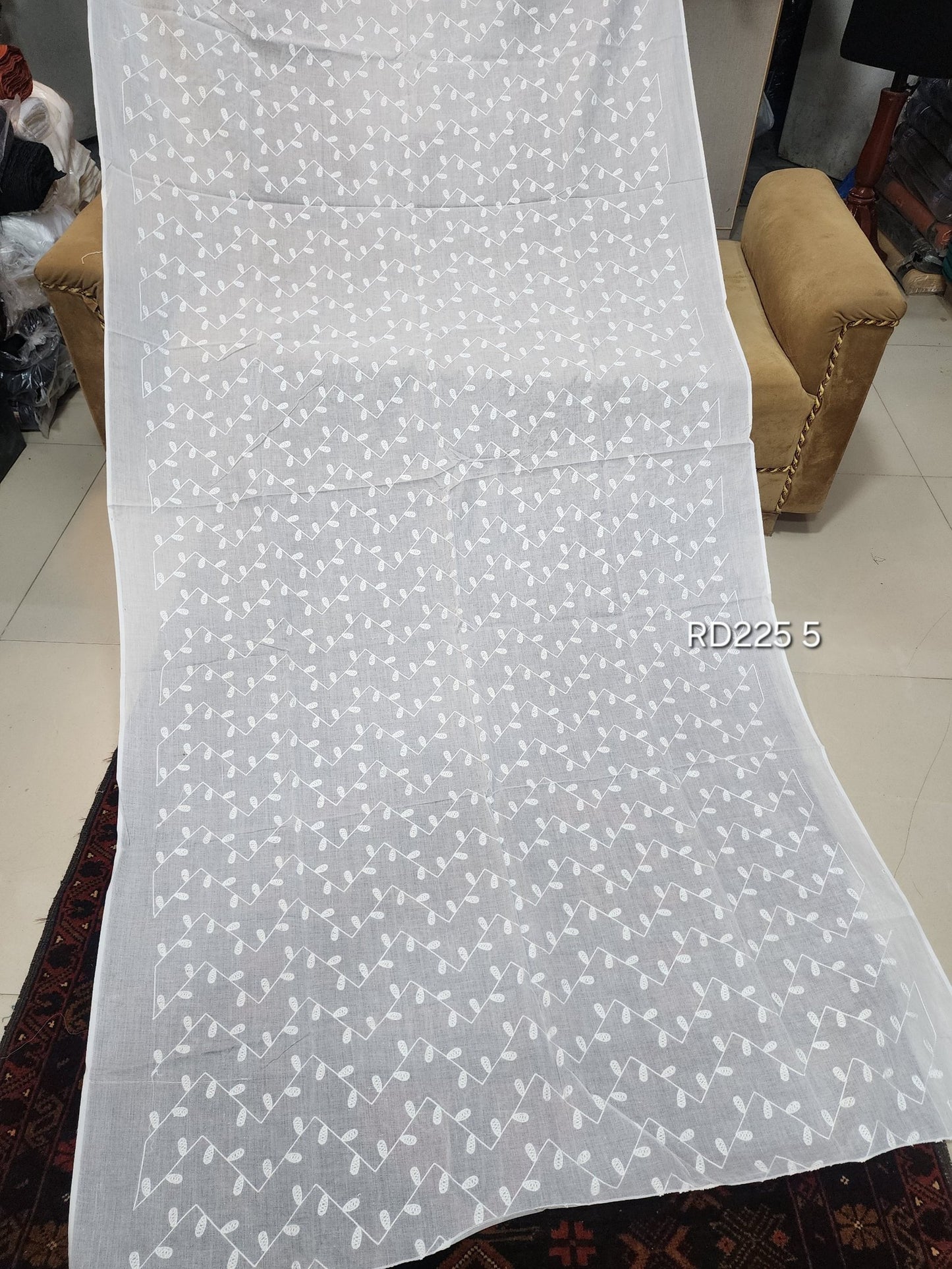 White Pure Lawn Embroidered Dupatta Dyeable | RD225