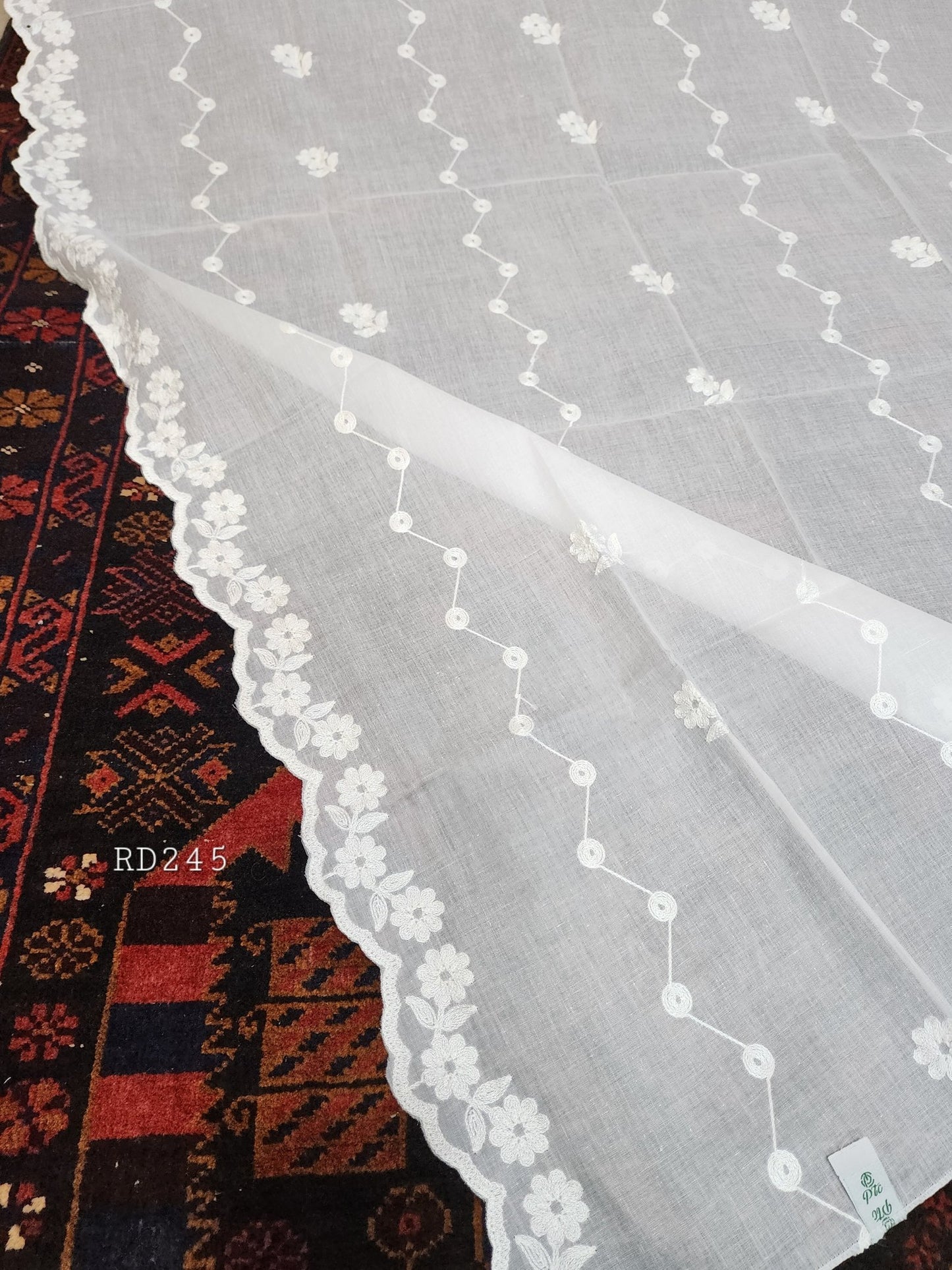 White Cutwork Border Pure Lawn Embroidered Dupatta | RD 245