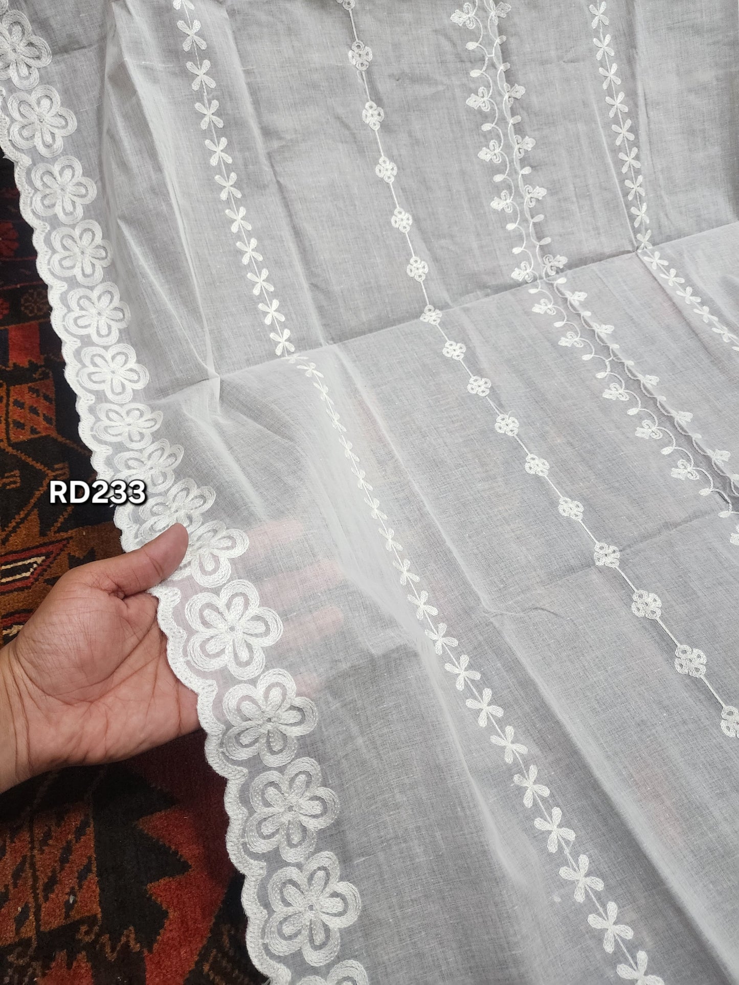 White Cutwork Border Pure Lawn Embroidered Dupatta | RD233