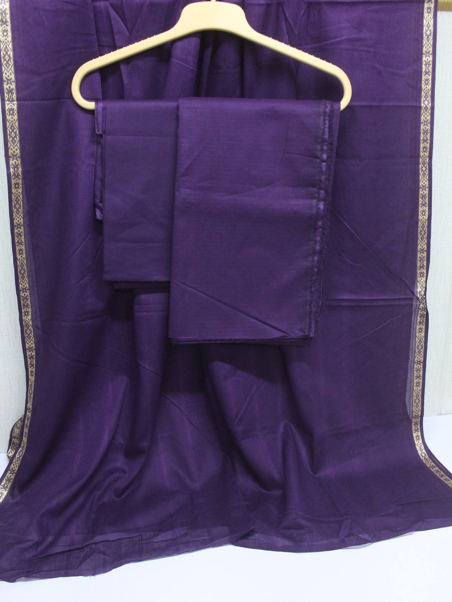 3 Piece Doria Lawn Suit with Jacquard Tarkashi Shawl | Purple
