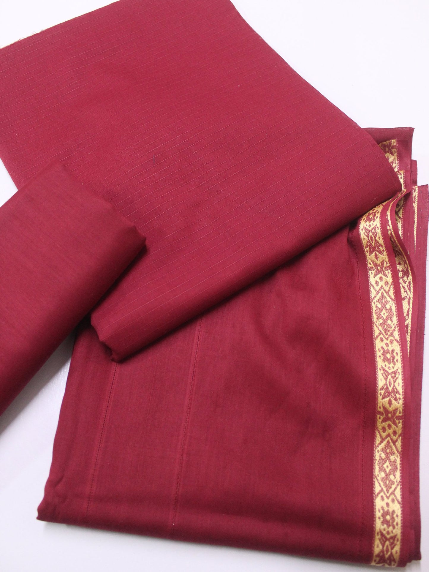 3 Piece Doria Lawn Suit with Jacquard Tarkashi Shawl | Maroon