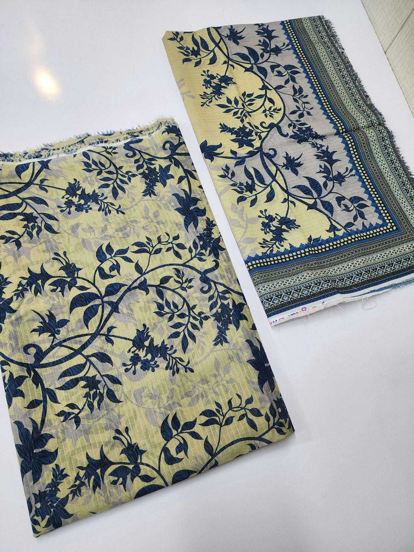 3 Piece Doriya Lawn Printed Suit With Lawn Dupatta