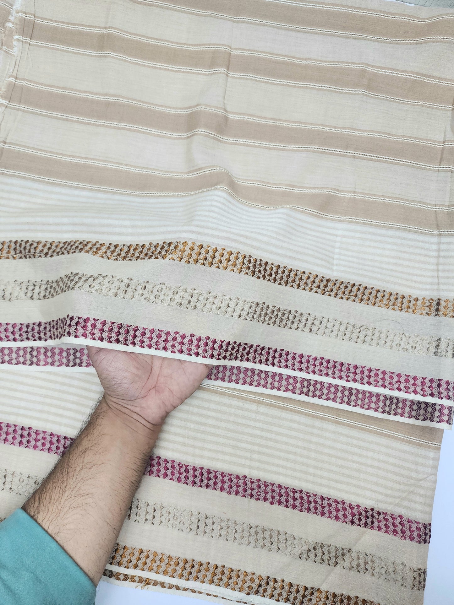 Pure Lawn Self Border Shawl Jackard Work