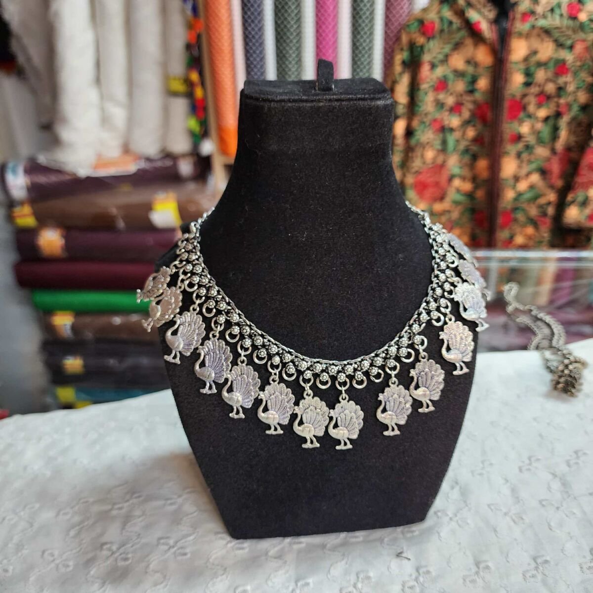 Gilet Chokar Necklace Oxidized