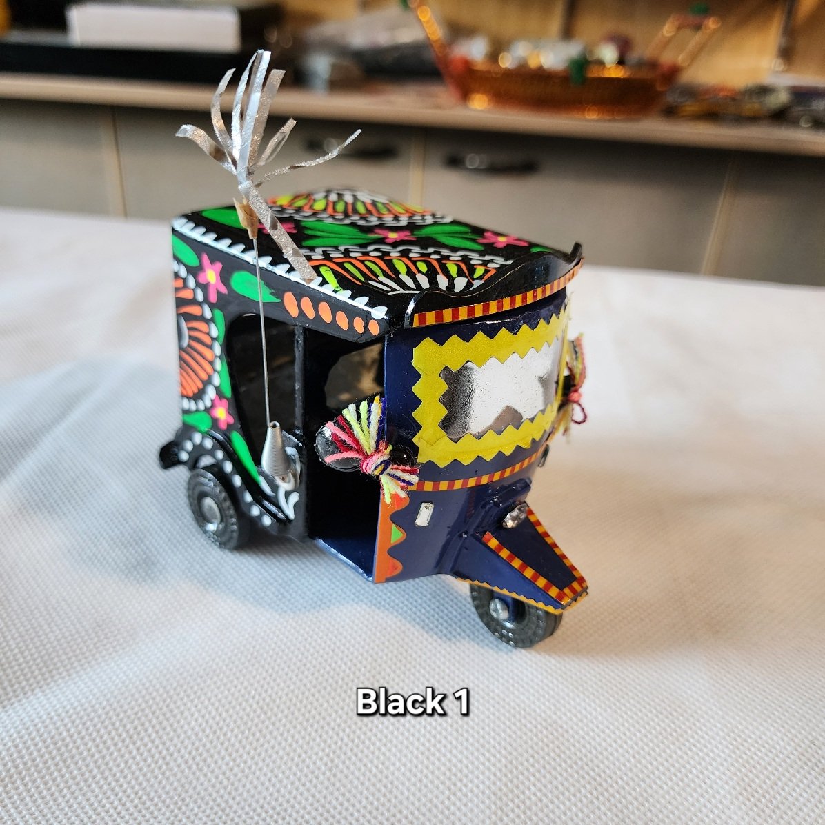 Rikshaw Model Truck Art Handmade