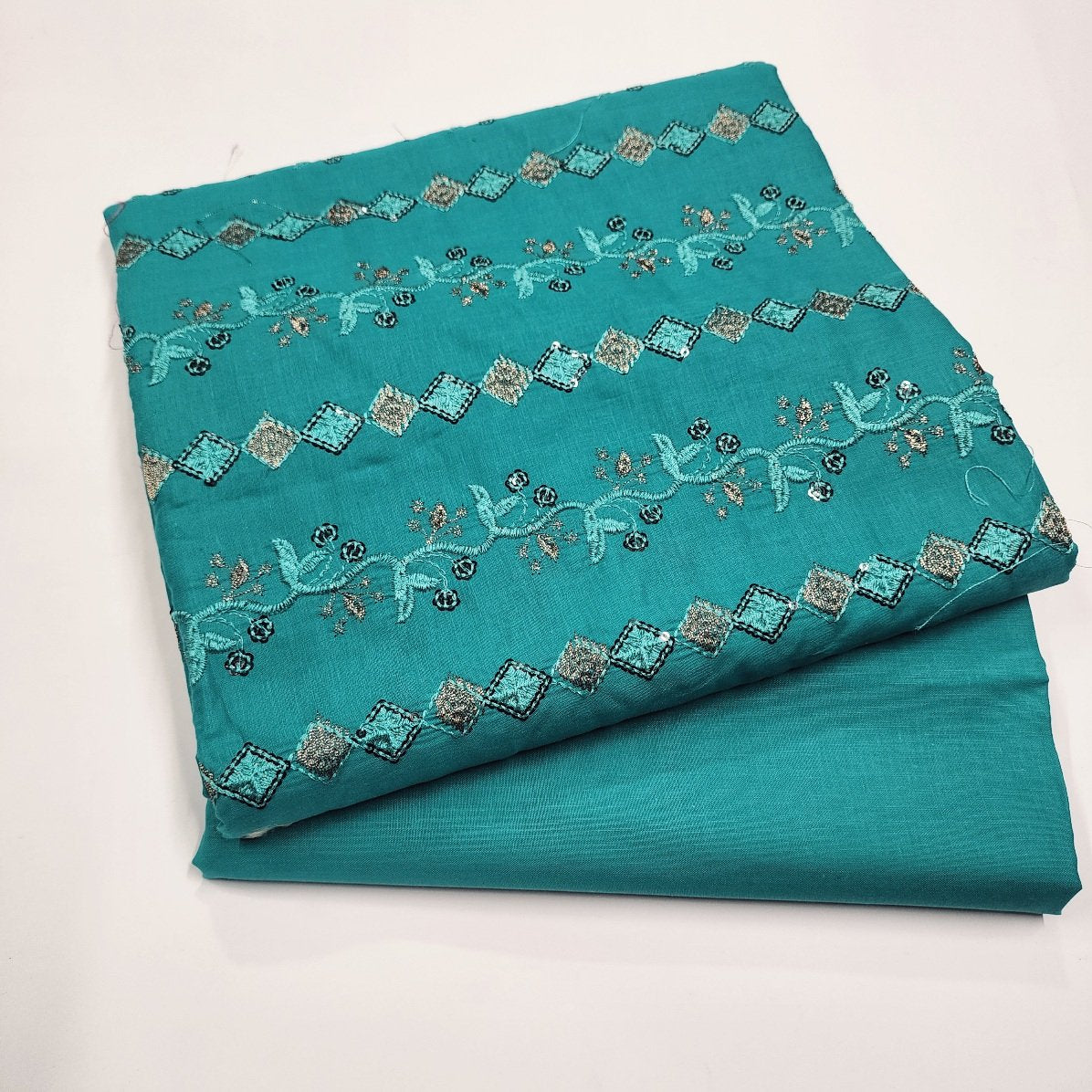 Breeze Lawn 2 Pc Embroidered Suits 25% OFF