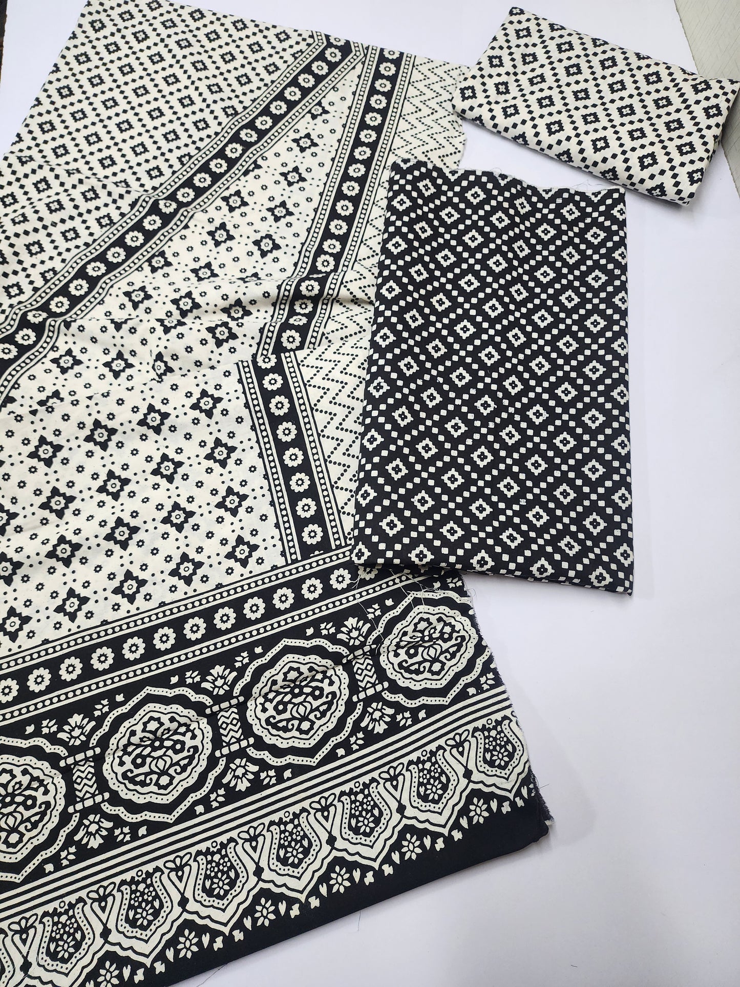 Ajrak Cotton 3 Piece Unstitched Suit 25% OFF