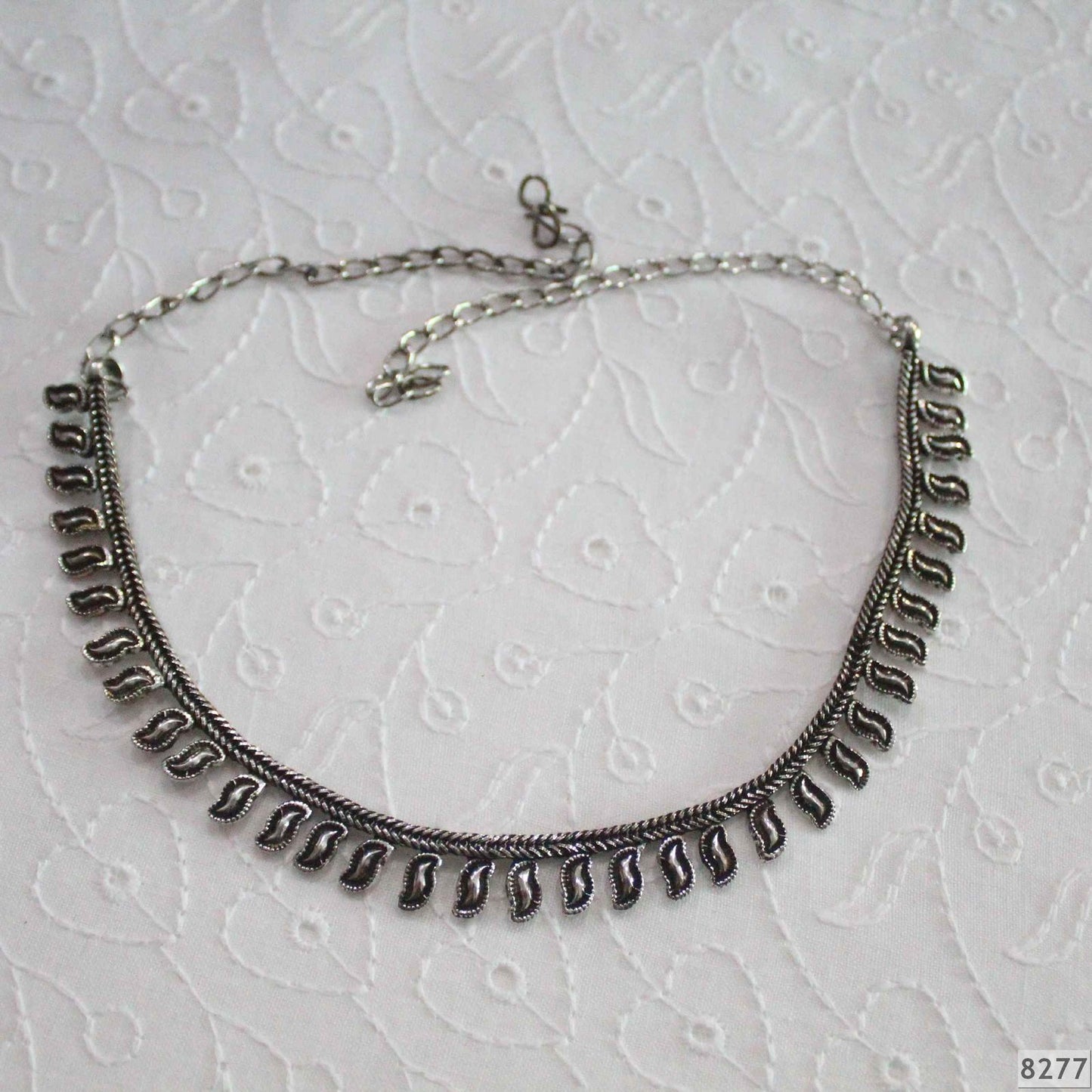 Gilet Chokar Necklace Oxidized