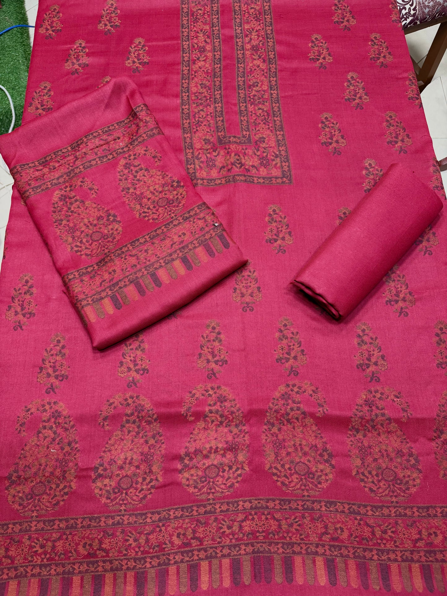 Special Kani Pashmina 3 Piece Unstitched Suit | Maroon