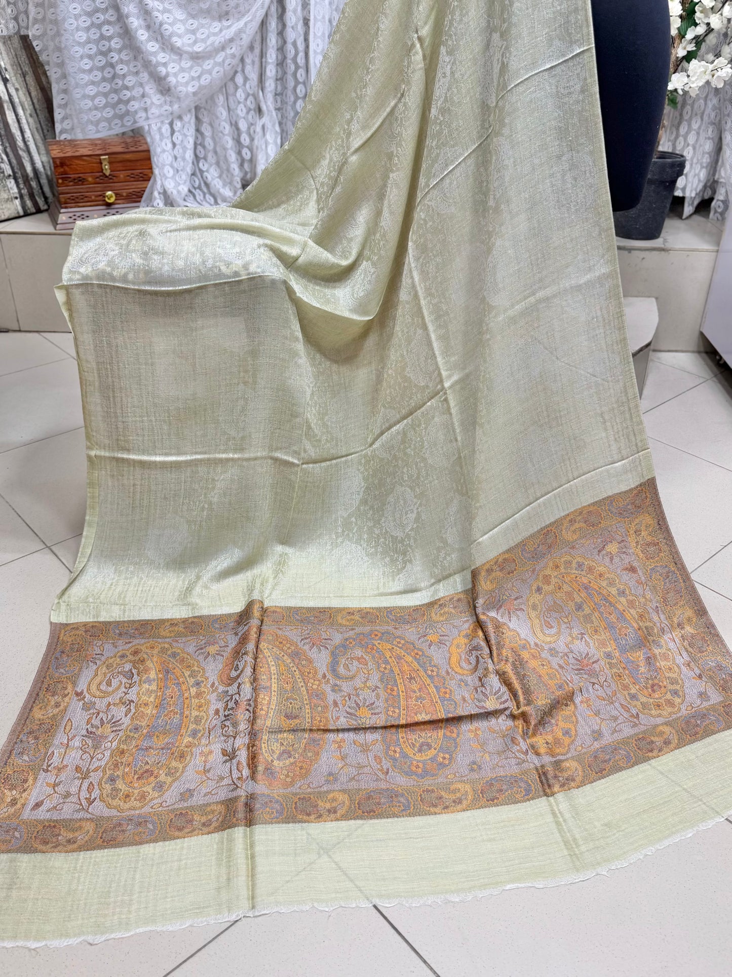Self Toosh Kani Palla Shawl Made in Kashmir | Perfect Gift For Winters
