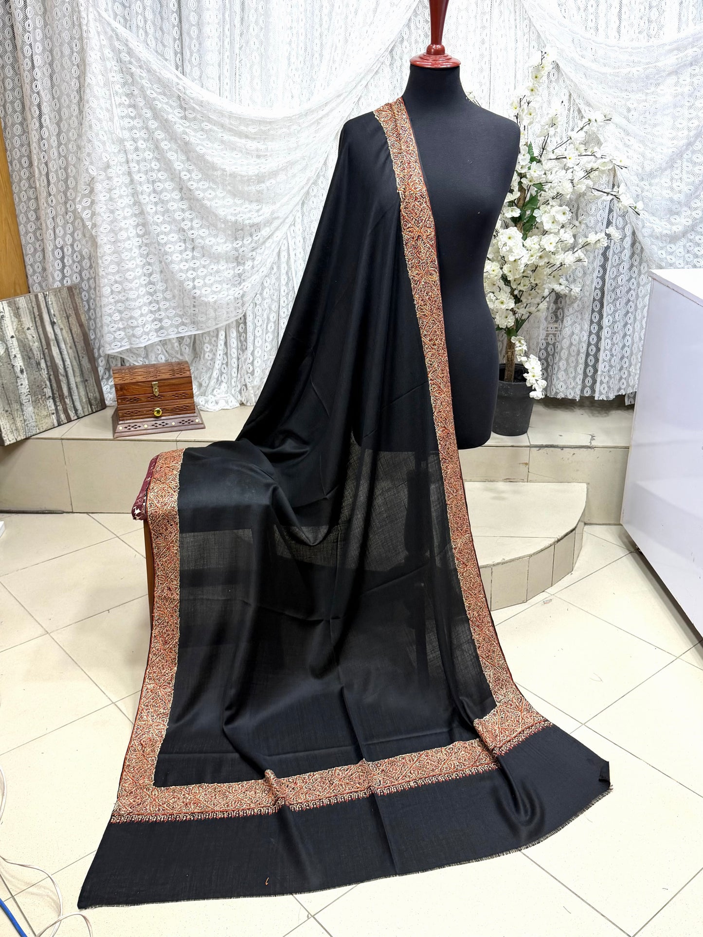 Kashmiri Shawl | Handmade Border Embroidery Made in Kashmir Pure Pashmina | Black
