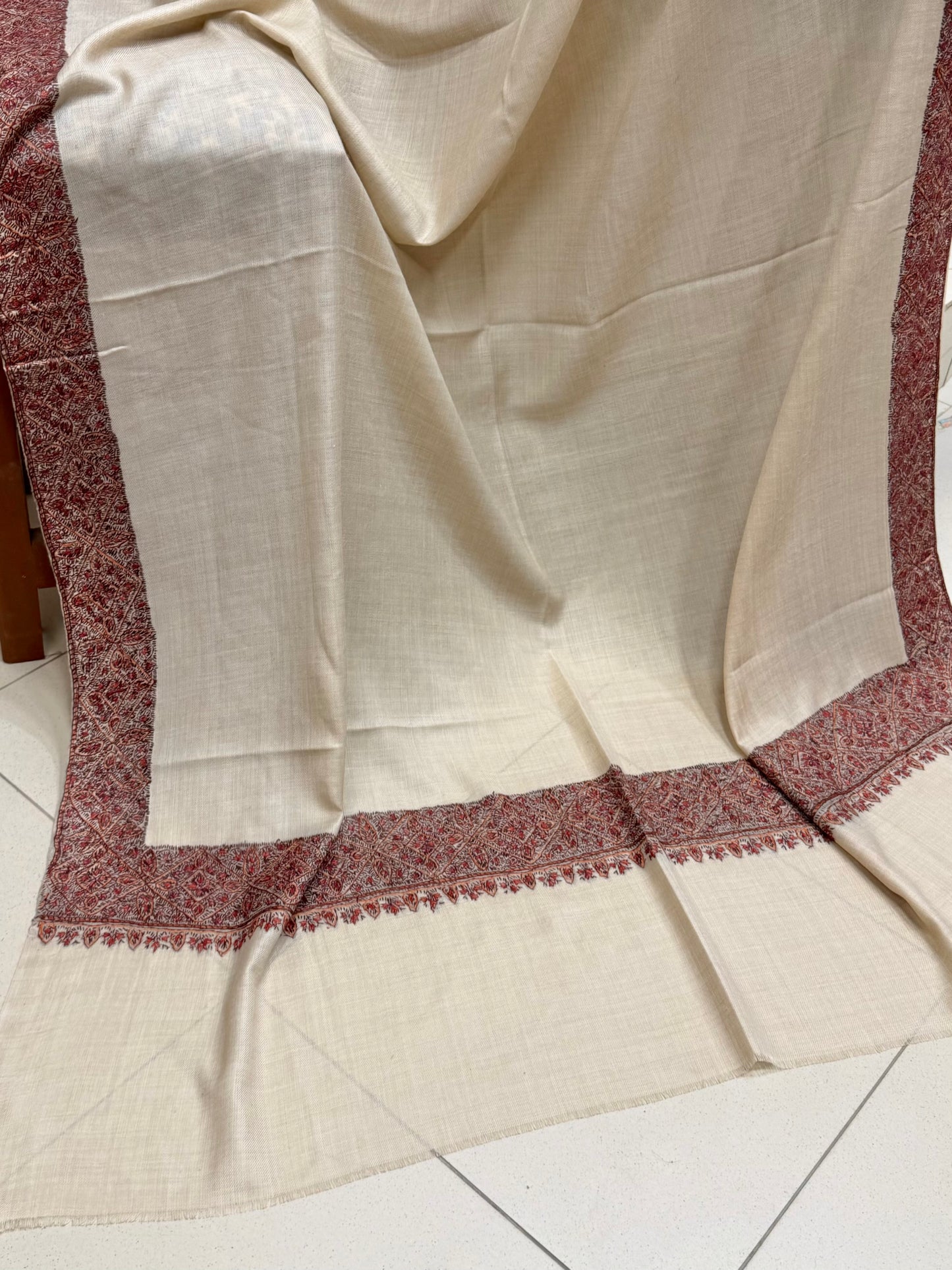 Kashmiri Shawl | Handmade Border Embroidery Made in Kashmir Pure Pashmina | Light Skin