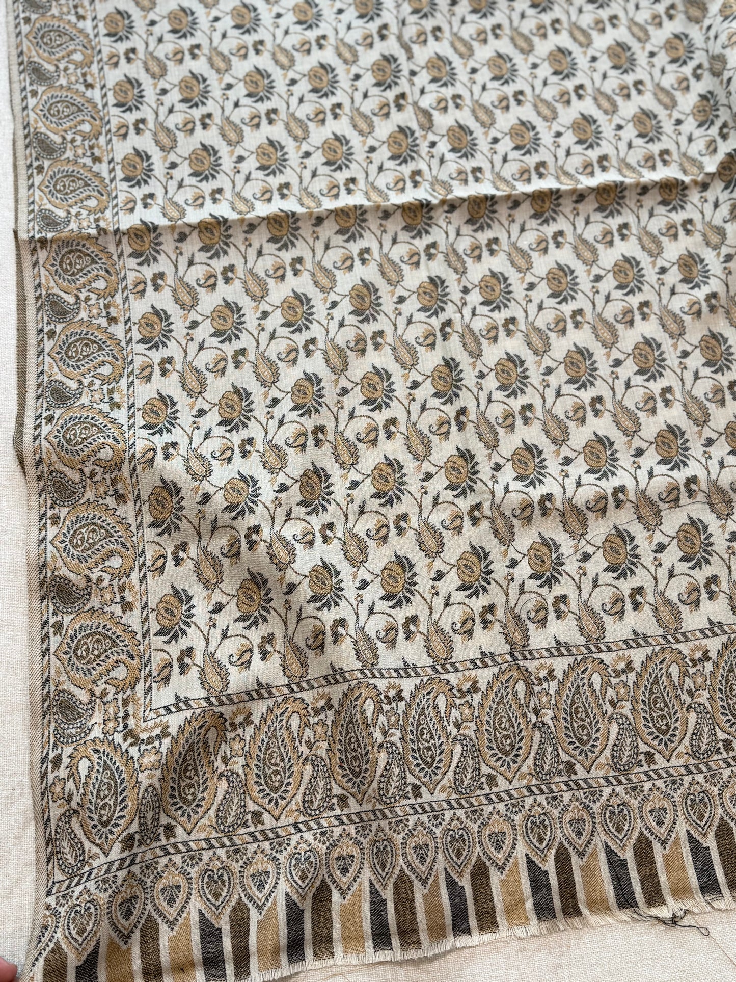 Pashmina Wool Kani Shawl in Full Size Multi Color