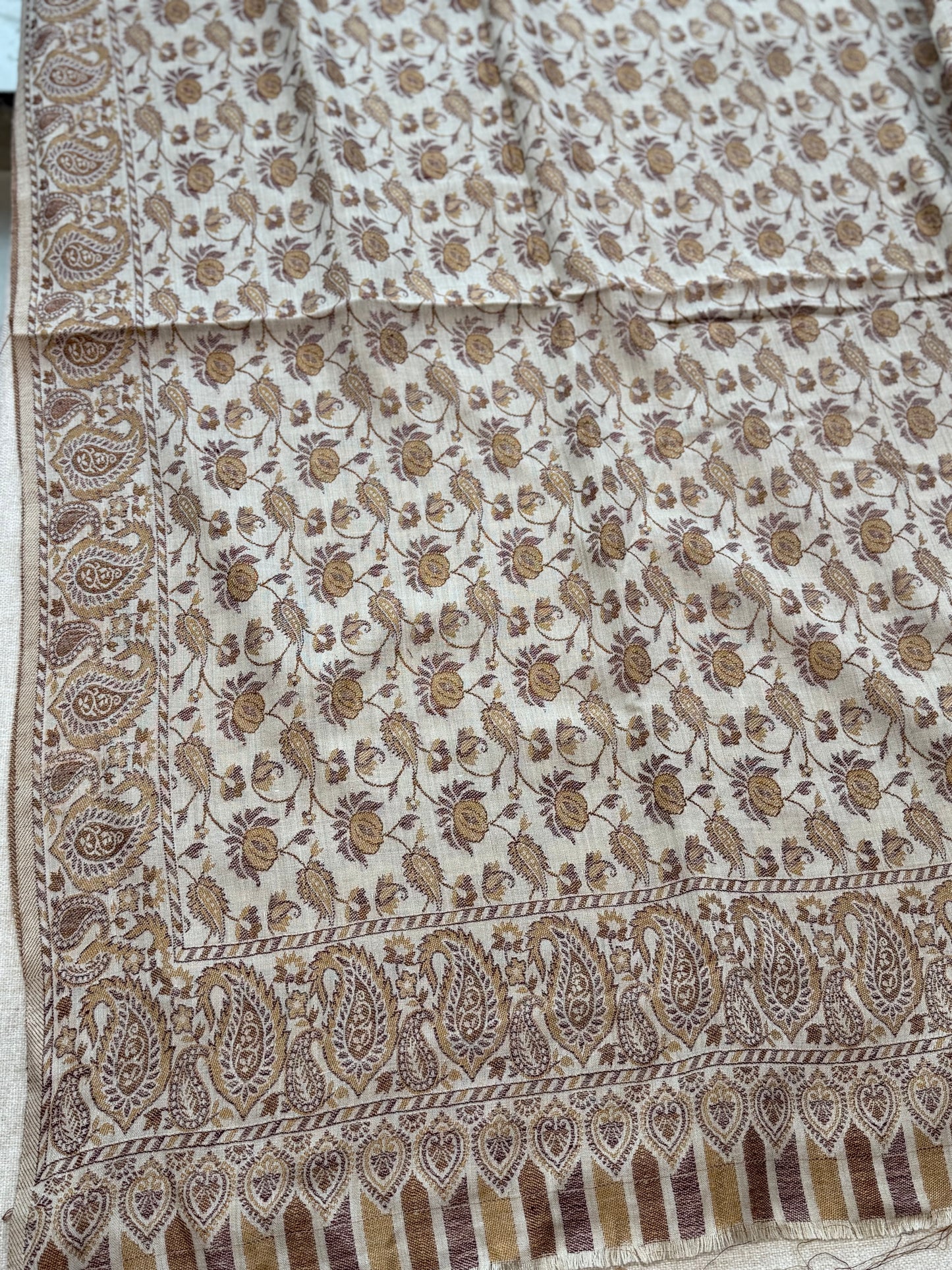 Pashmina Wool Kani Shawl in Full Size Multi Color