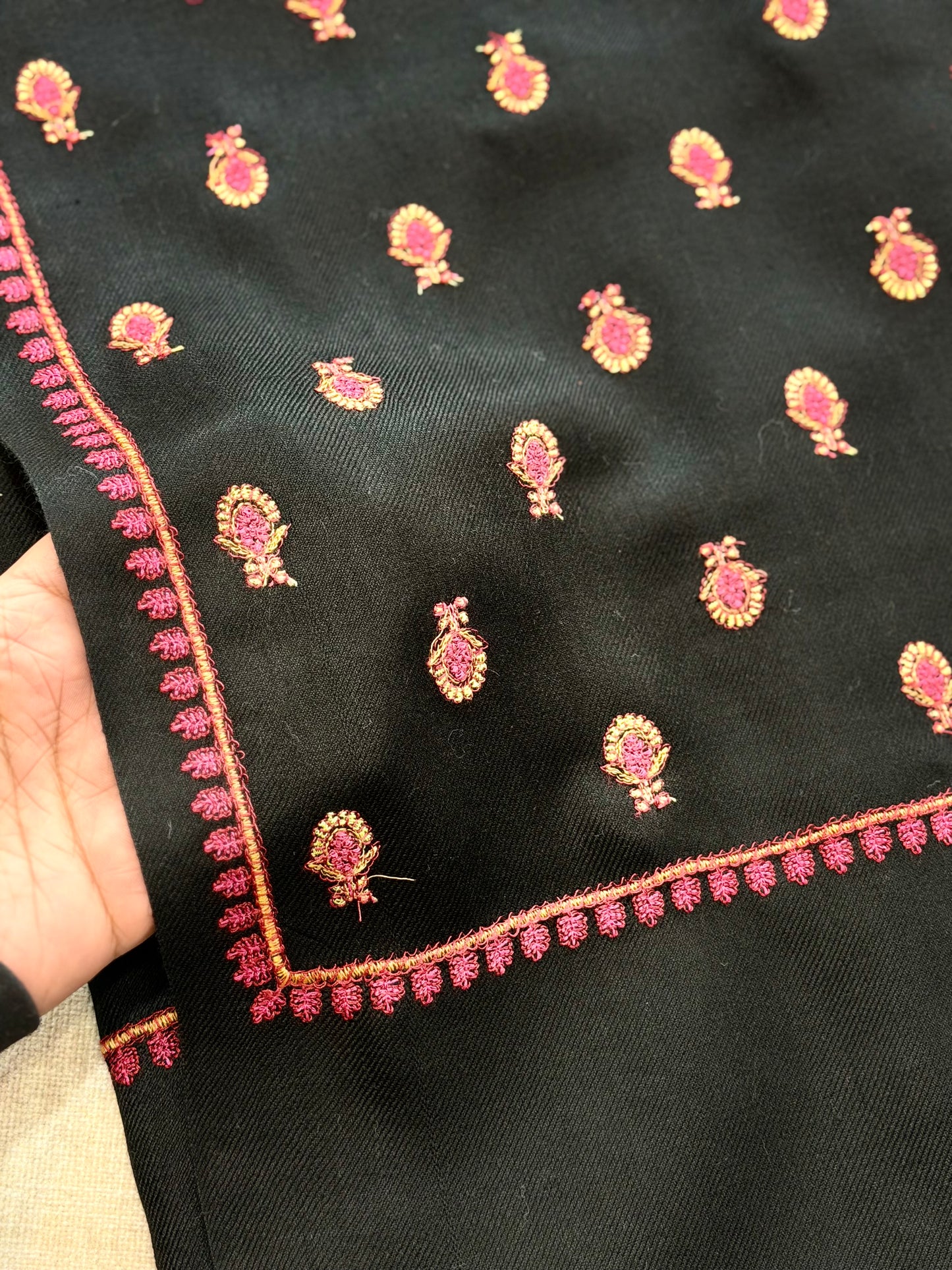 Pashmina Shawl Bouti Jaal | Black