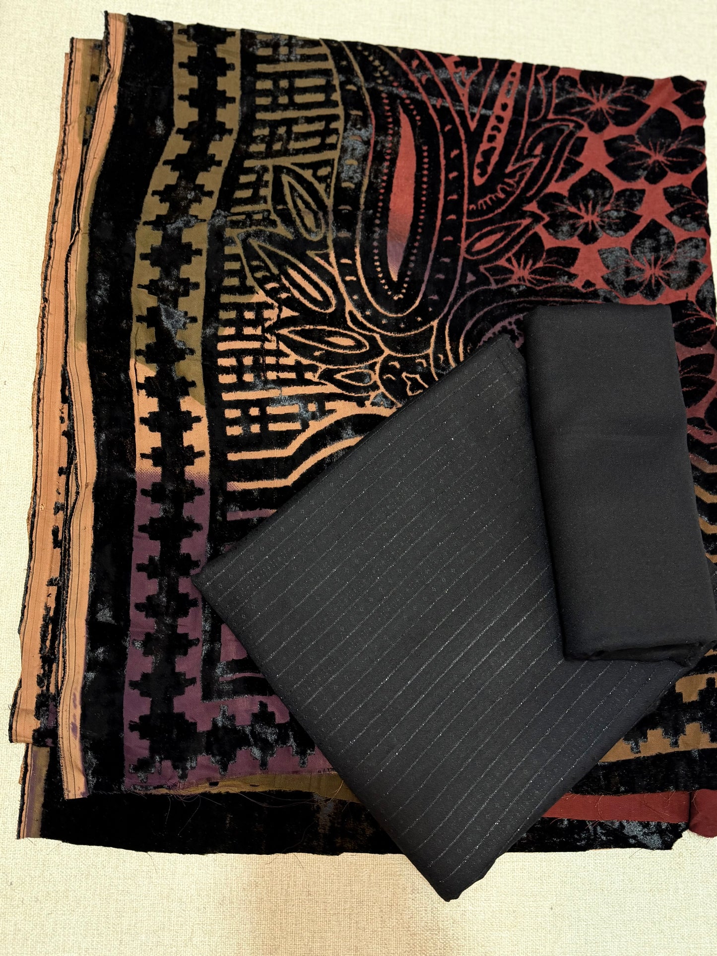 3 Piece Suit | Moonlight Marina with Velvet Palachi Shawl | Black