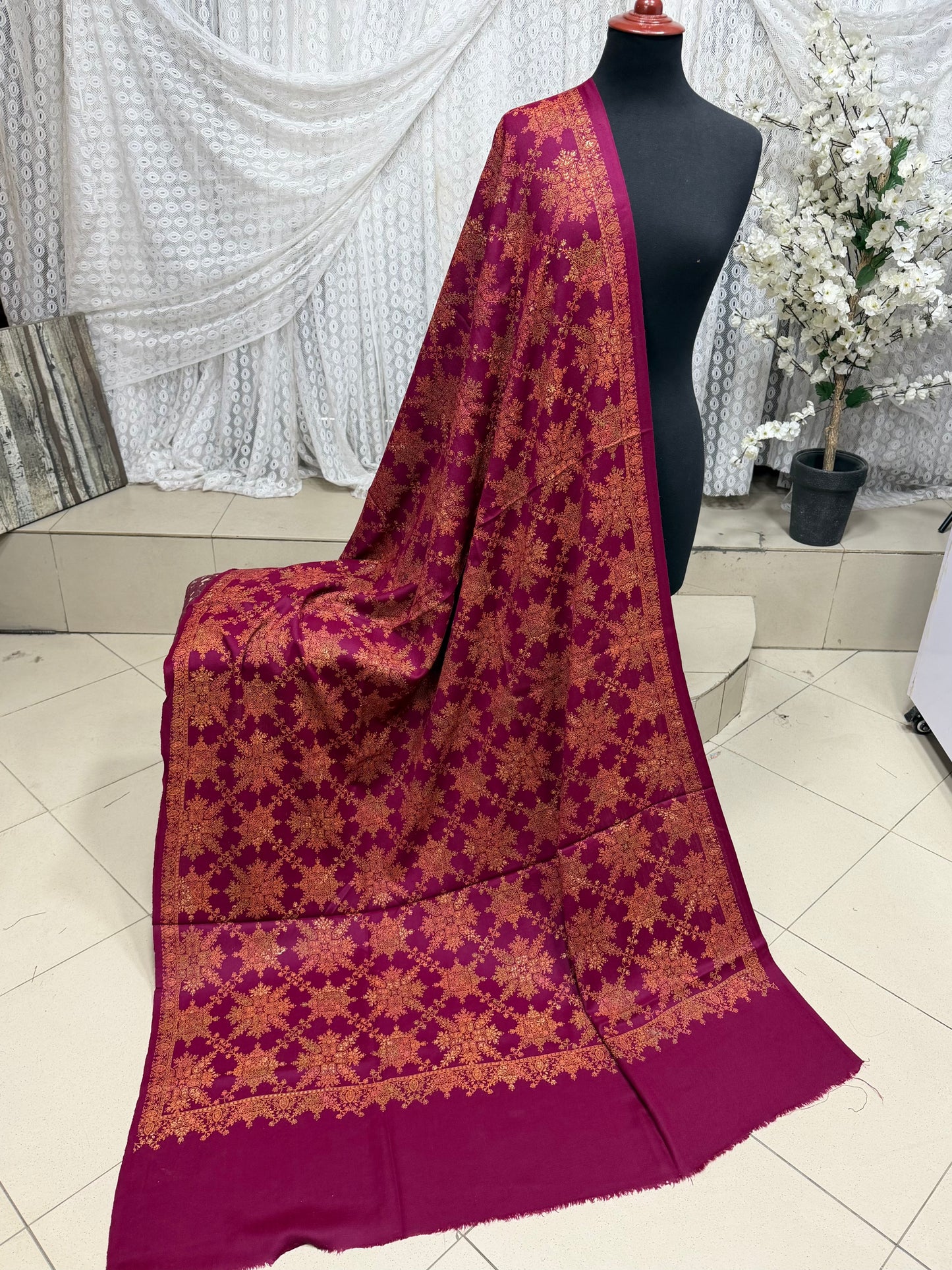 Pashmina Shawl | Kashmiri Hand Embroidery Beautiful Shawl in Sale | Magenta