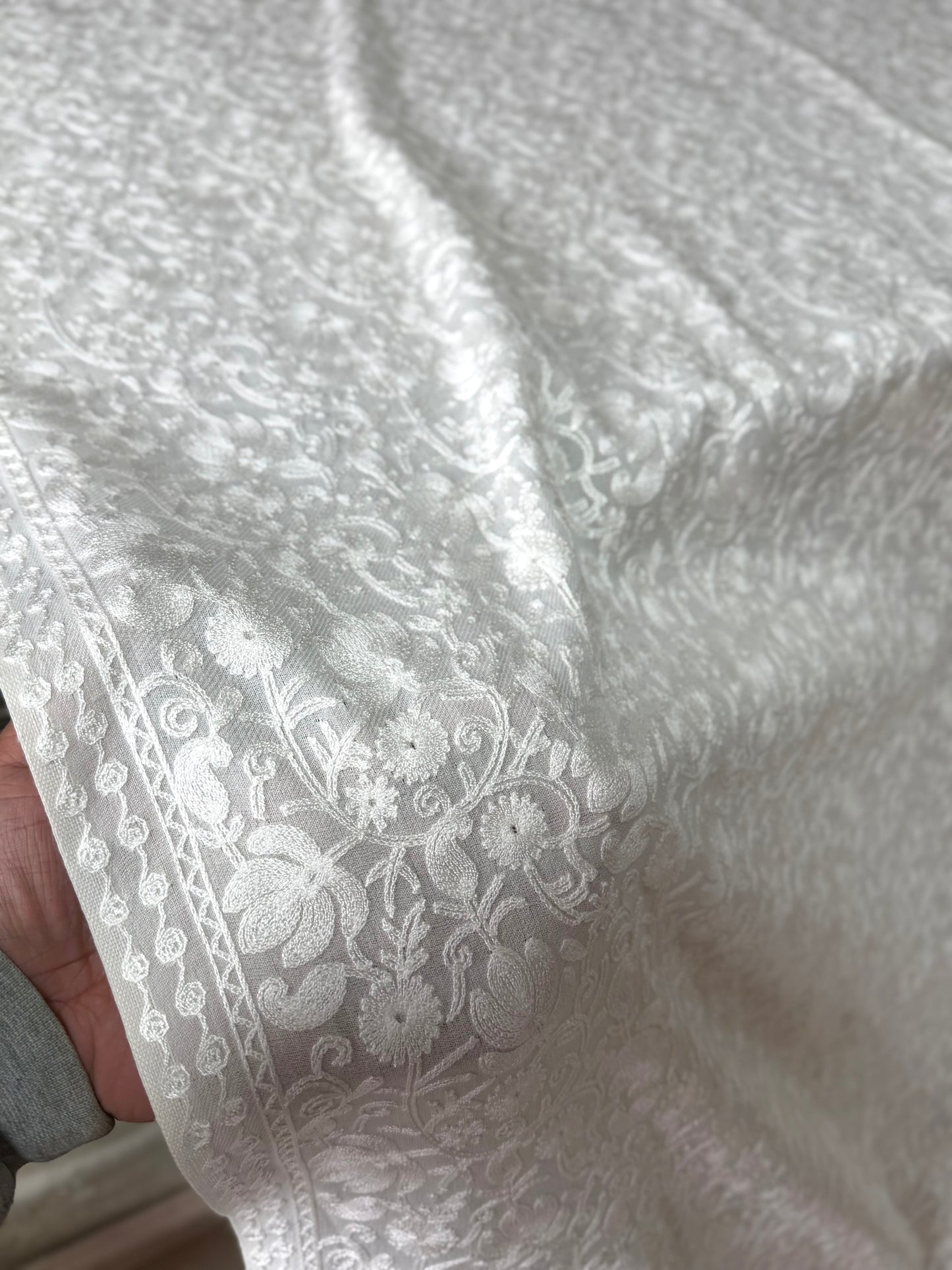 Pashmina Embroidered Shawl | Kashmiri Aar Work Embroidery Perfect Gift in Sale Price White