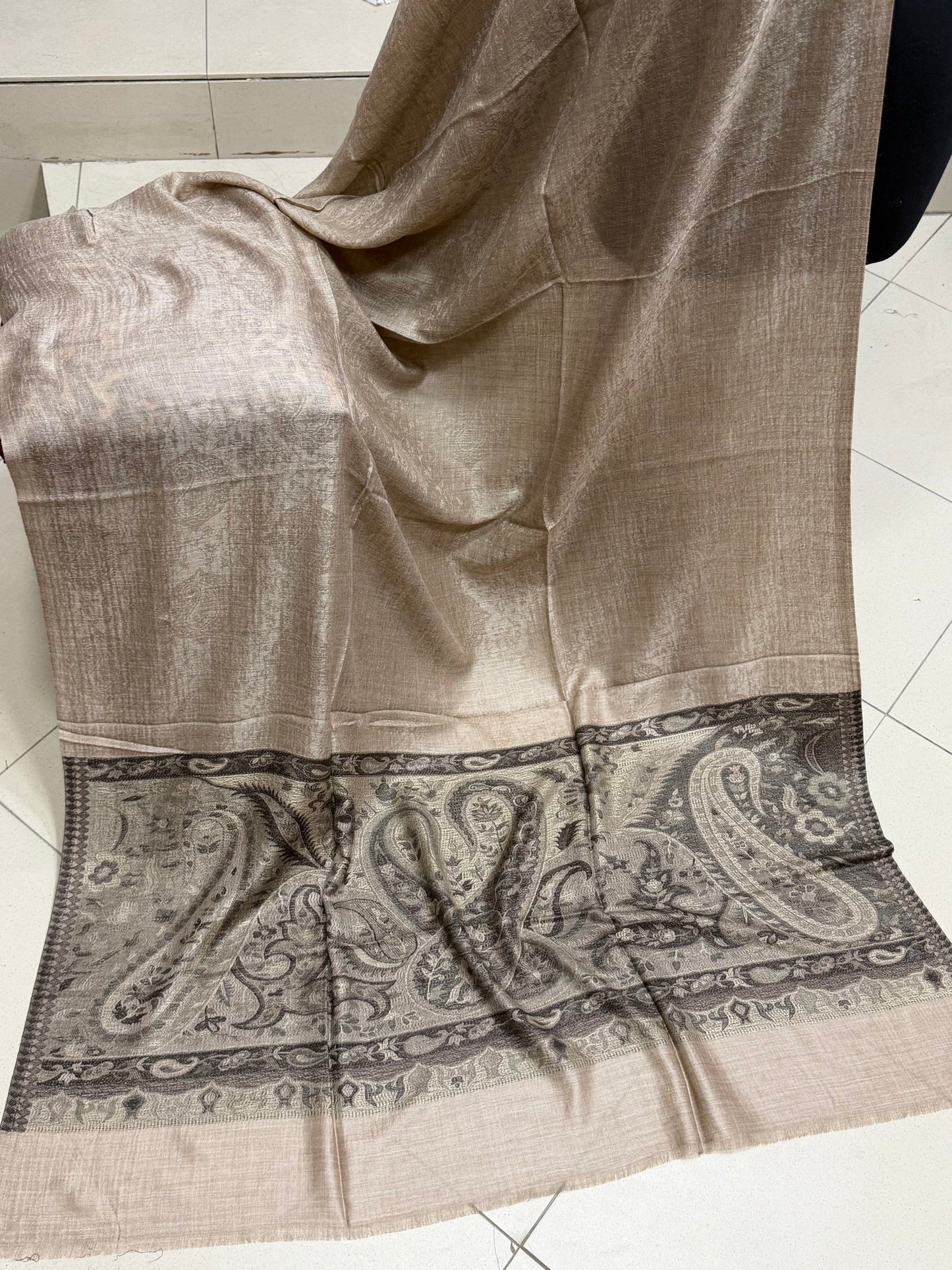 Self Toosh Kani Palla Shawl Made in Kashmir | Perfect Gift For Winters