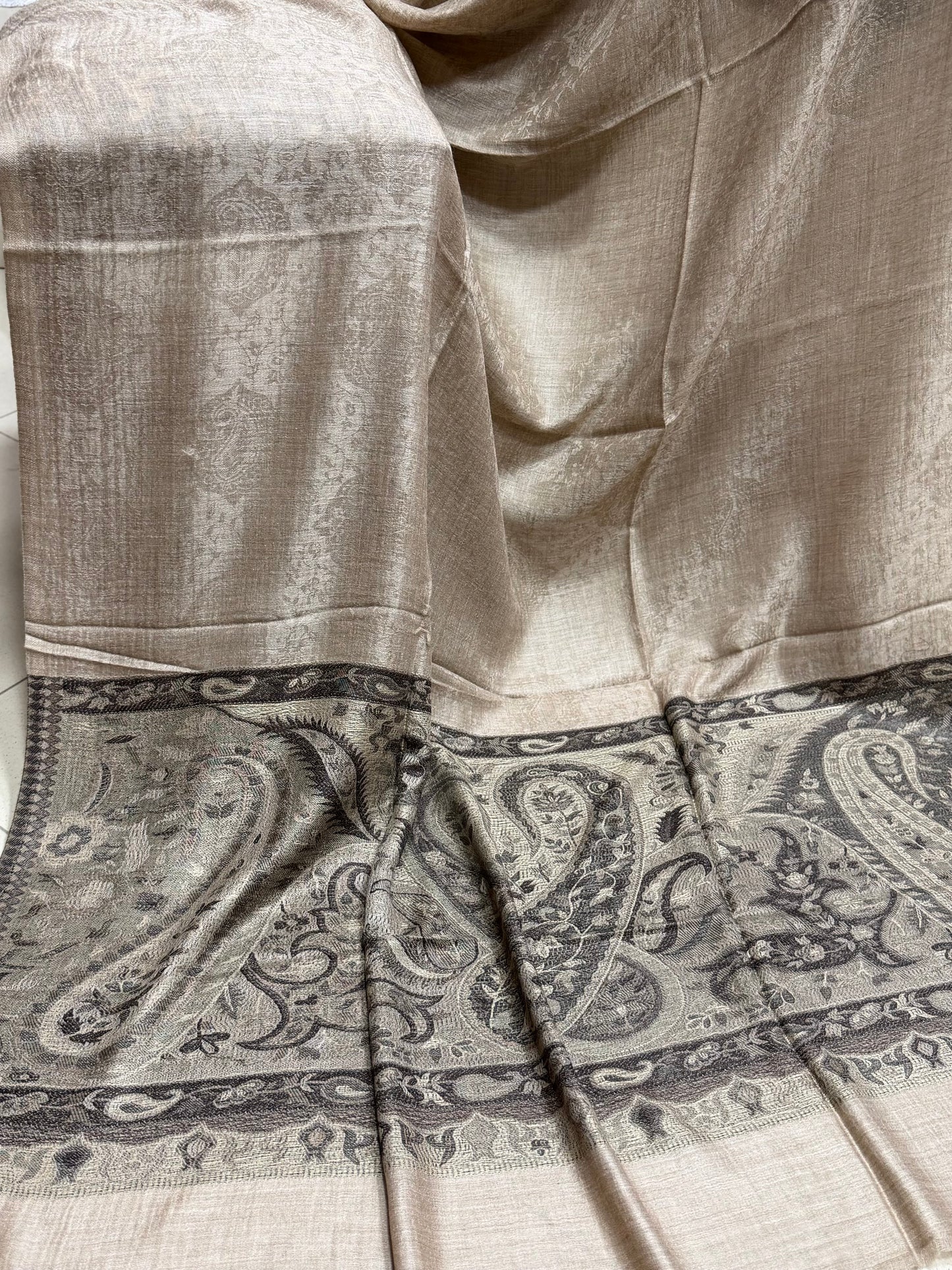 Self Toosh Kani Palla Shawl Made in Kashmir | Perfect Gift For Winters