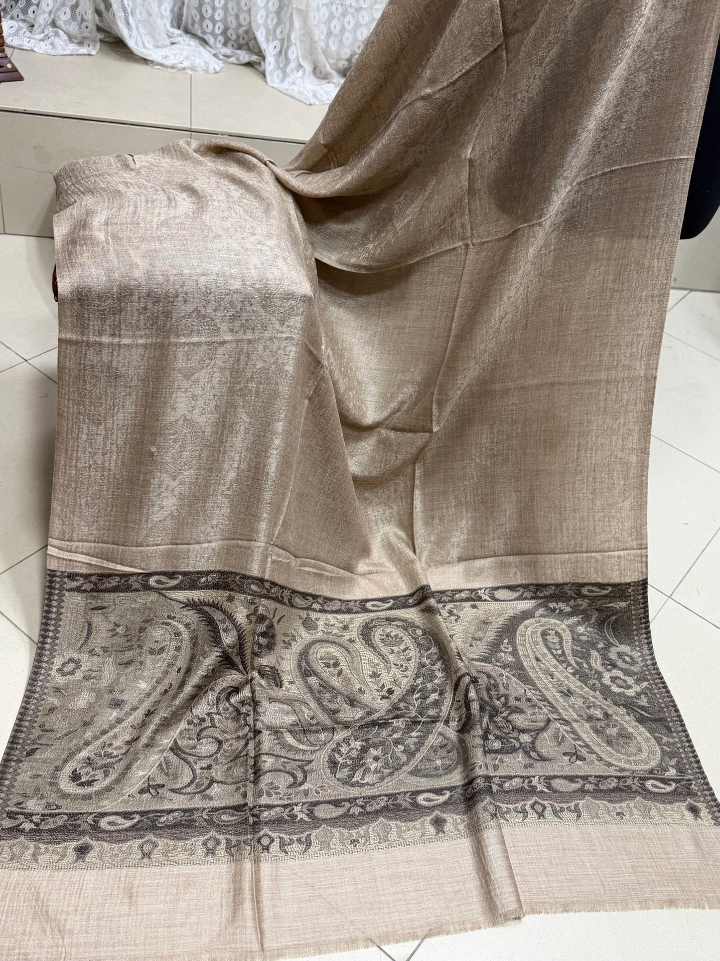 Self Toosh Kani Palla Shawl Made in Kashmir | Perfect Gift For Winters