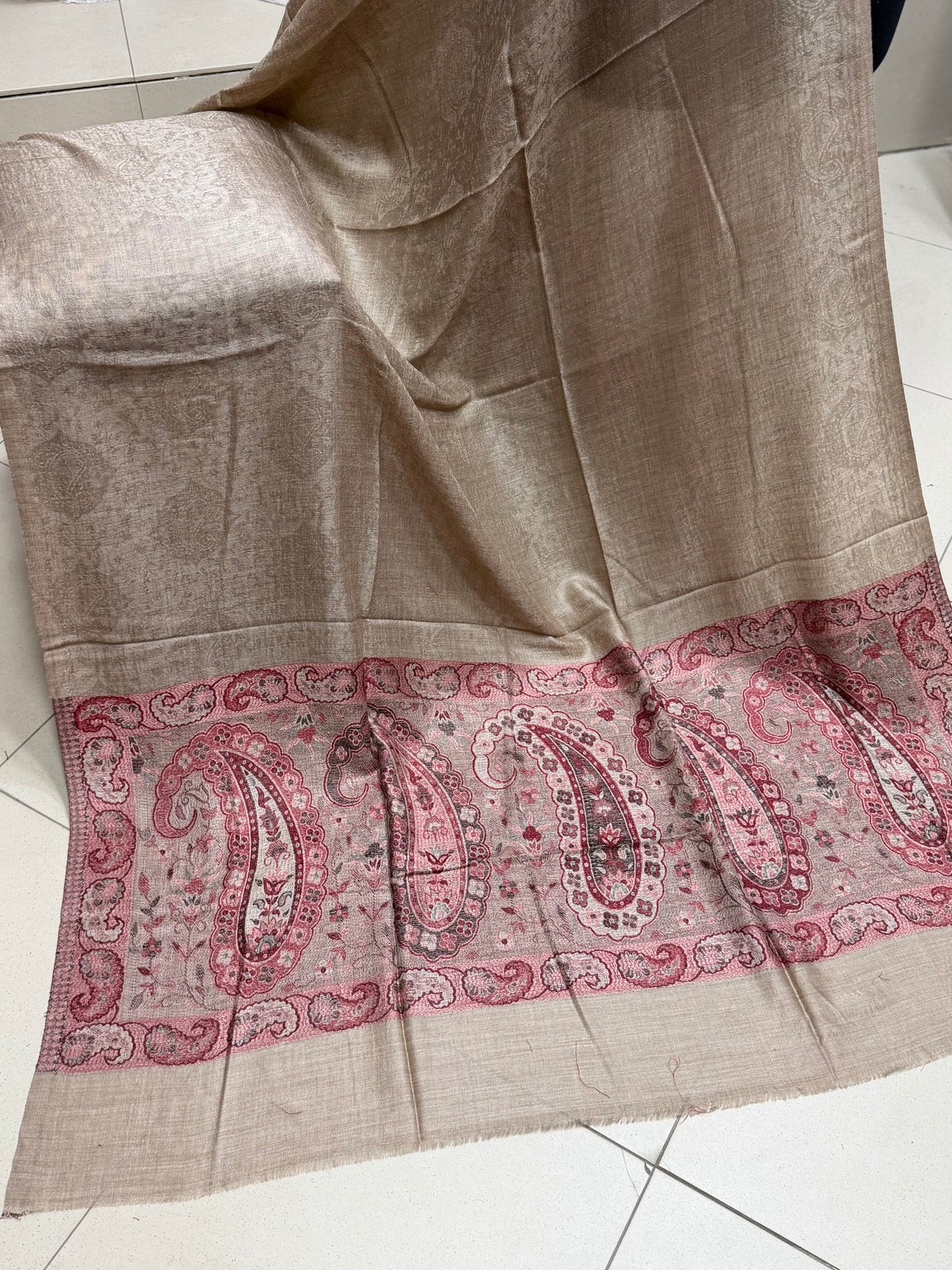 Self Toosh Kani Palla Shawl Made in Kashmir | Perfect Gift For Winters