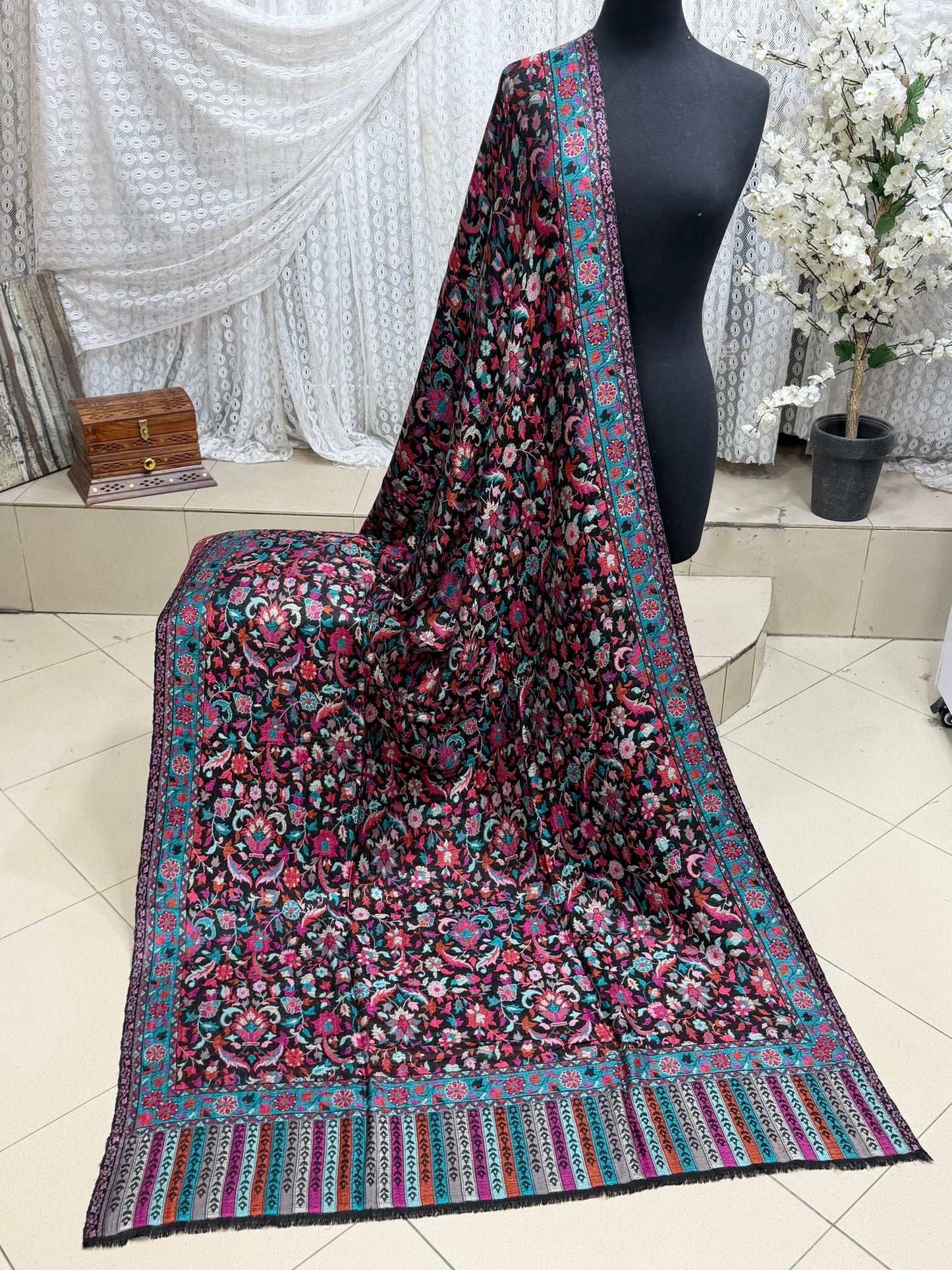Kani Shawl Reversible 2 Sides useable | Made in Kashmir Pashmina Toosh Shawl