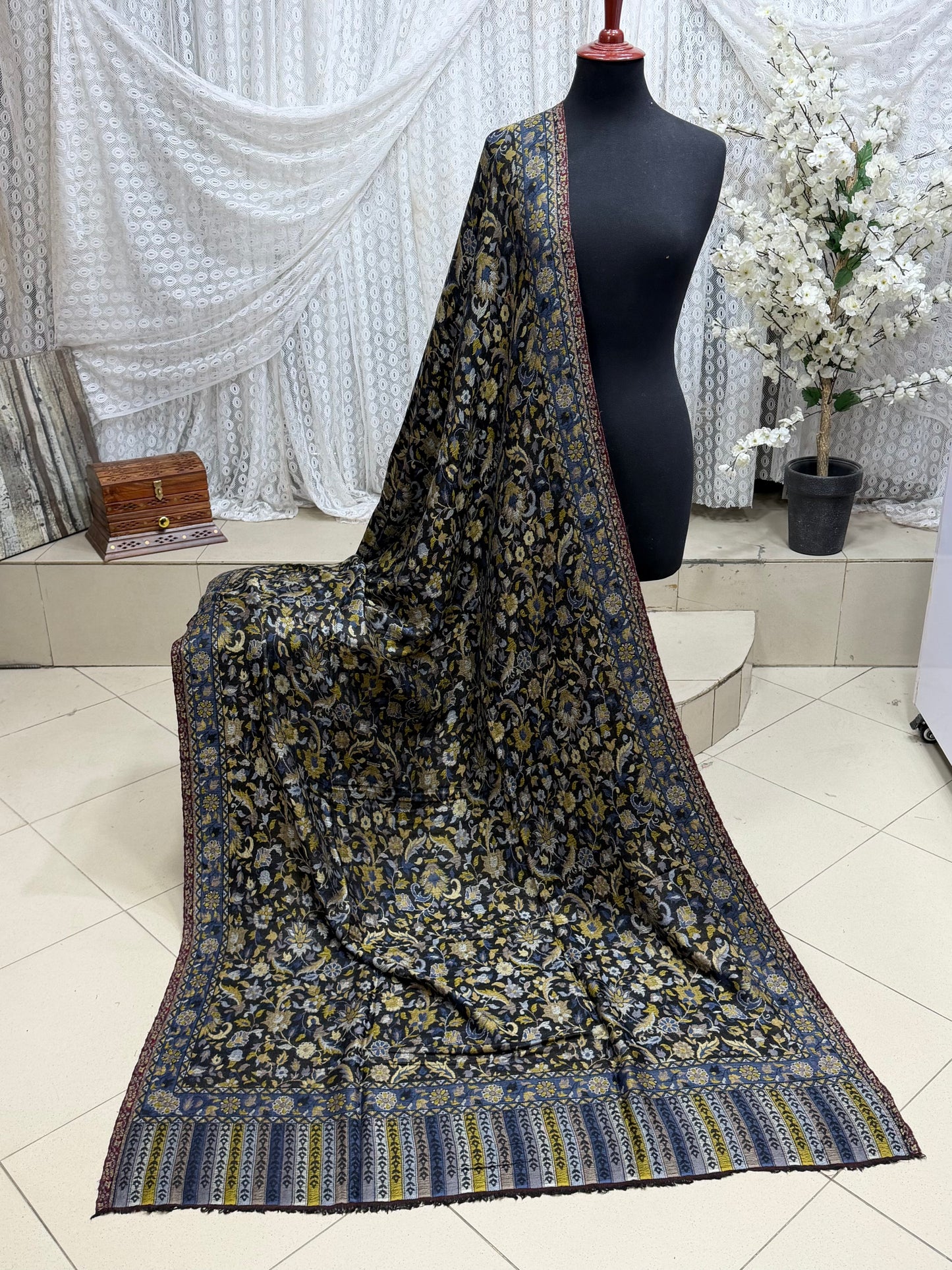 Kani Shawl Reversible 2 Sides useable | Made in Kashmir Pashmina Toosh Shawl