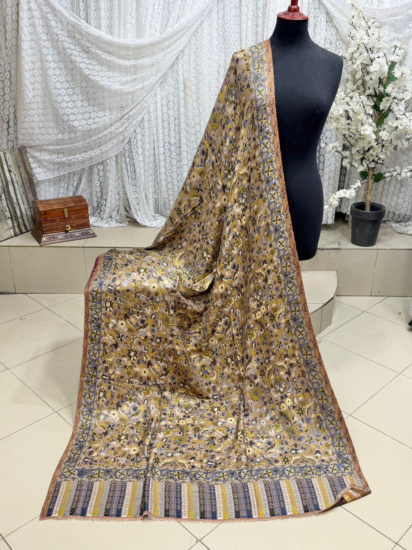 Kani Shawl Reversible 2 Sides useable | Made in Kashmir Pashmina Toosh Shawl
