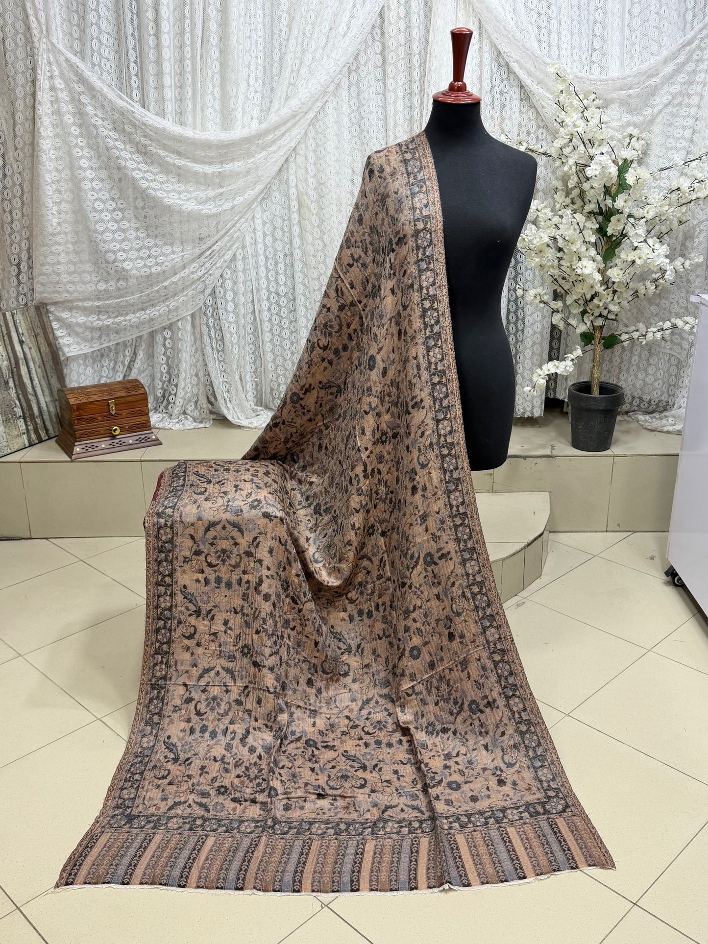Kani Shawl Reversible 2 Sides useable | Made in Kashmir Pashmina Toosh Shawl