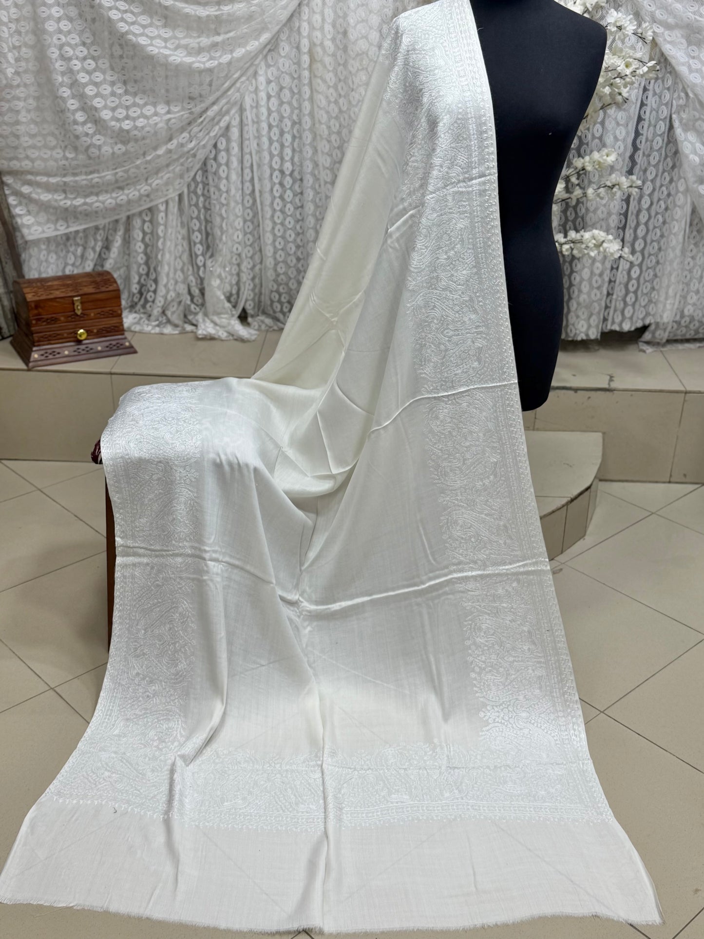 Kashmiri Shawl | 4 Side Wide Border Kashmiri Embroidery | White