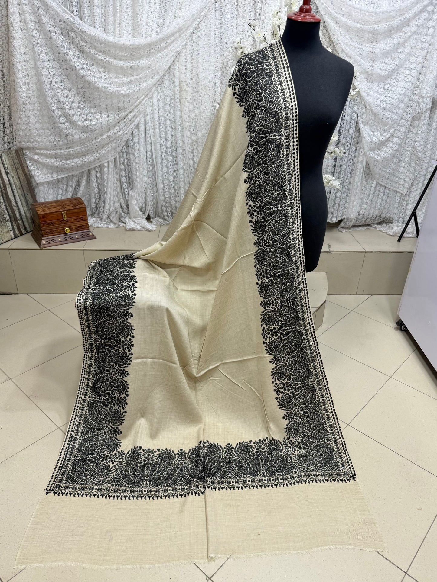 Kashmiri Shawl | 4 Side Wide Border Kashmiri Embroidery | Skin Black