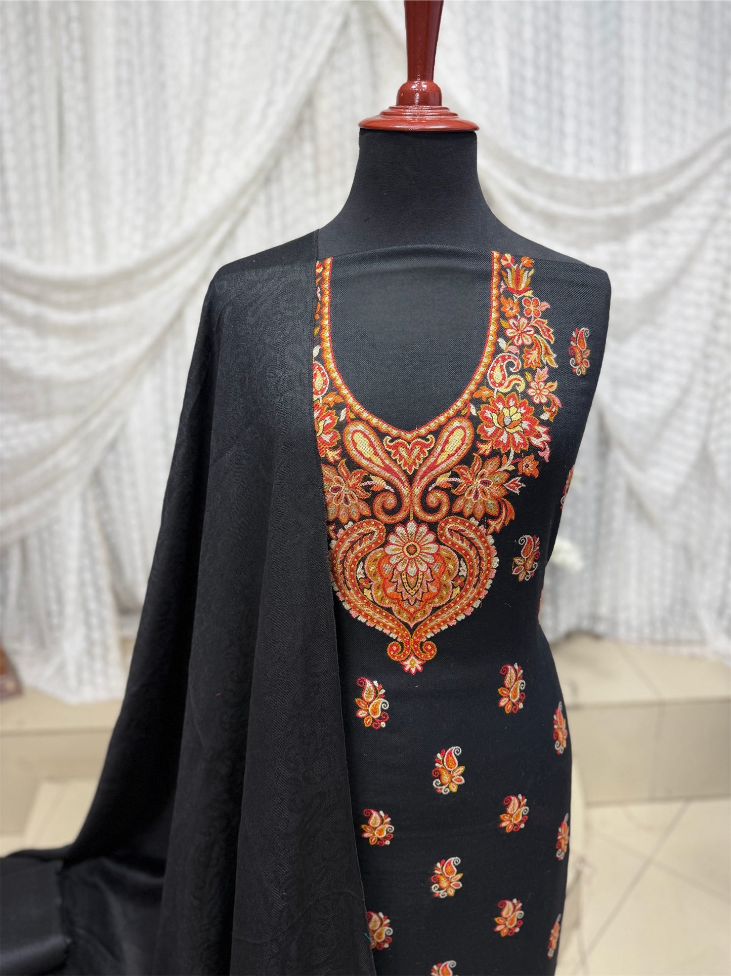 Kani Pashmina 3 Piece Unstitched Suit | Black