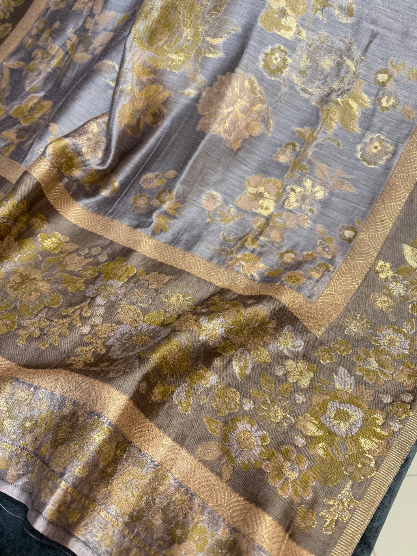 2 Piece Allover Nino Tarkashi Suit