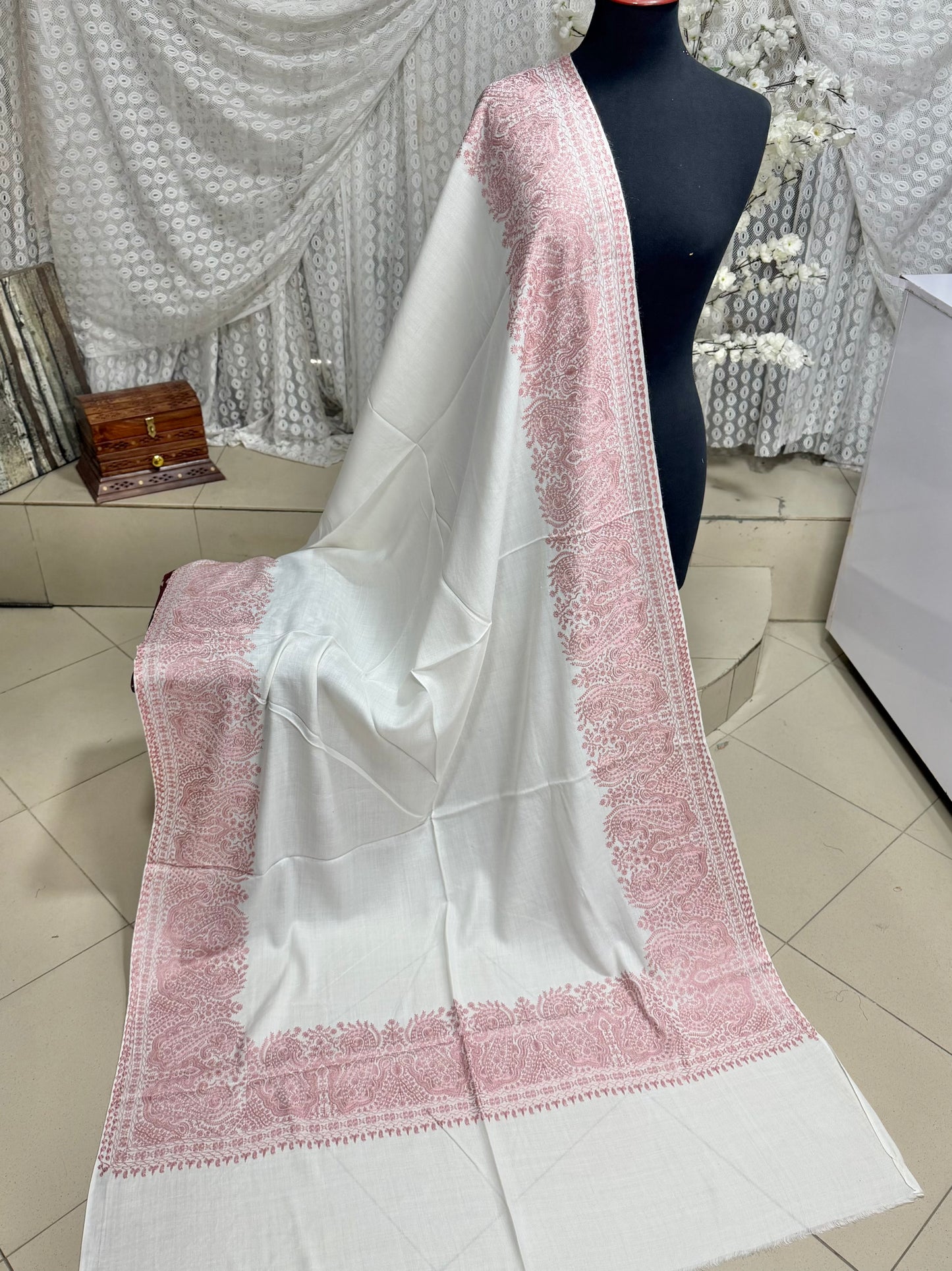 Kashmiri Shawl | 4 Side Wide Border Kashmiri Embroidery | White Pink
