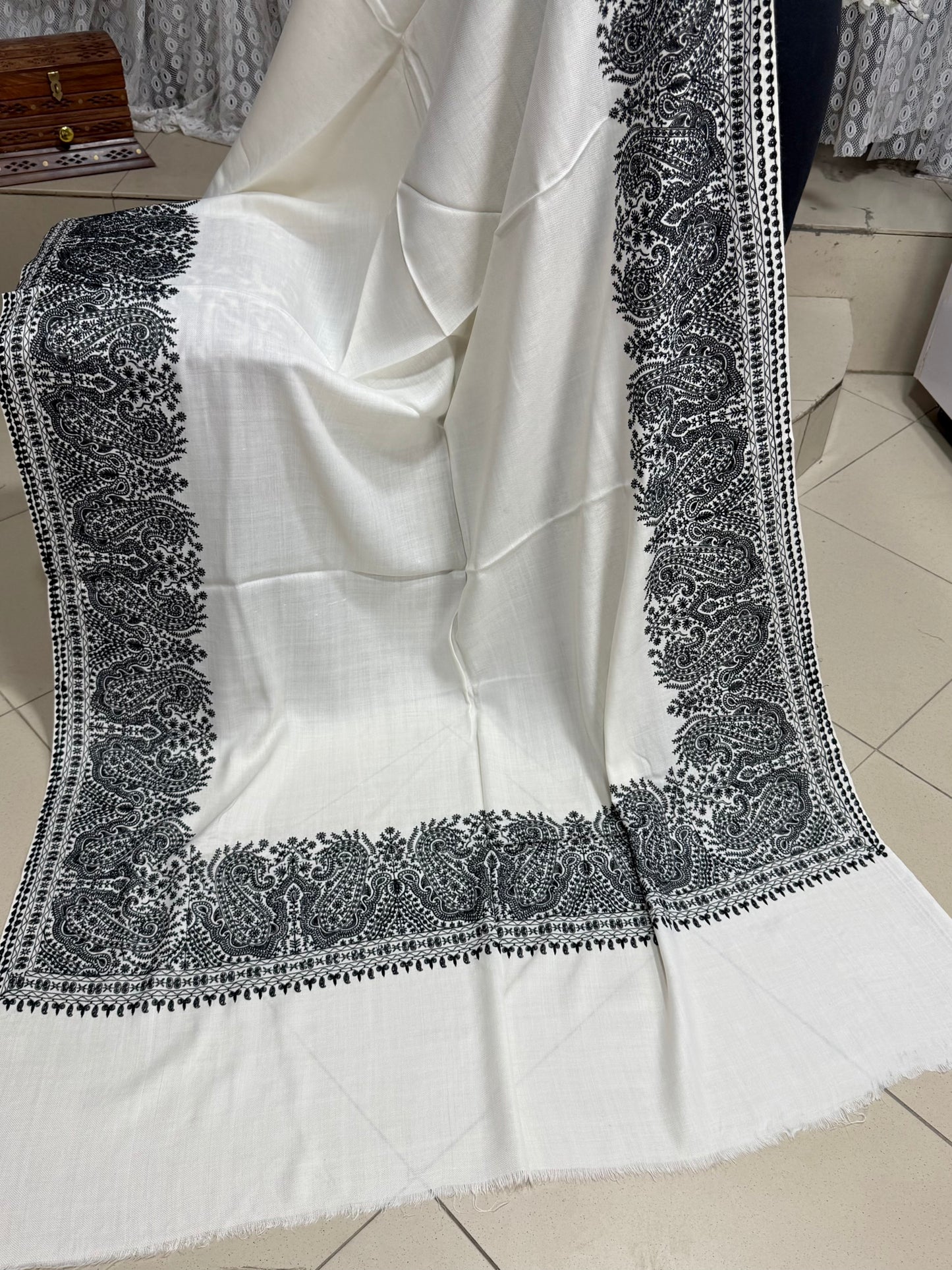 Kashmiri Shawl | 4 Side Wide Border Kashmiri Embroidery | White Black