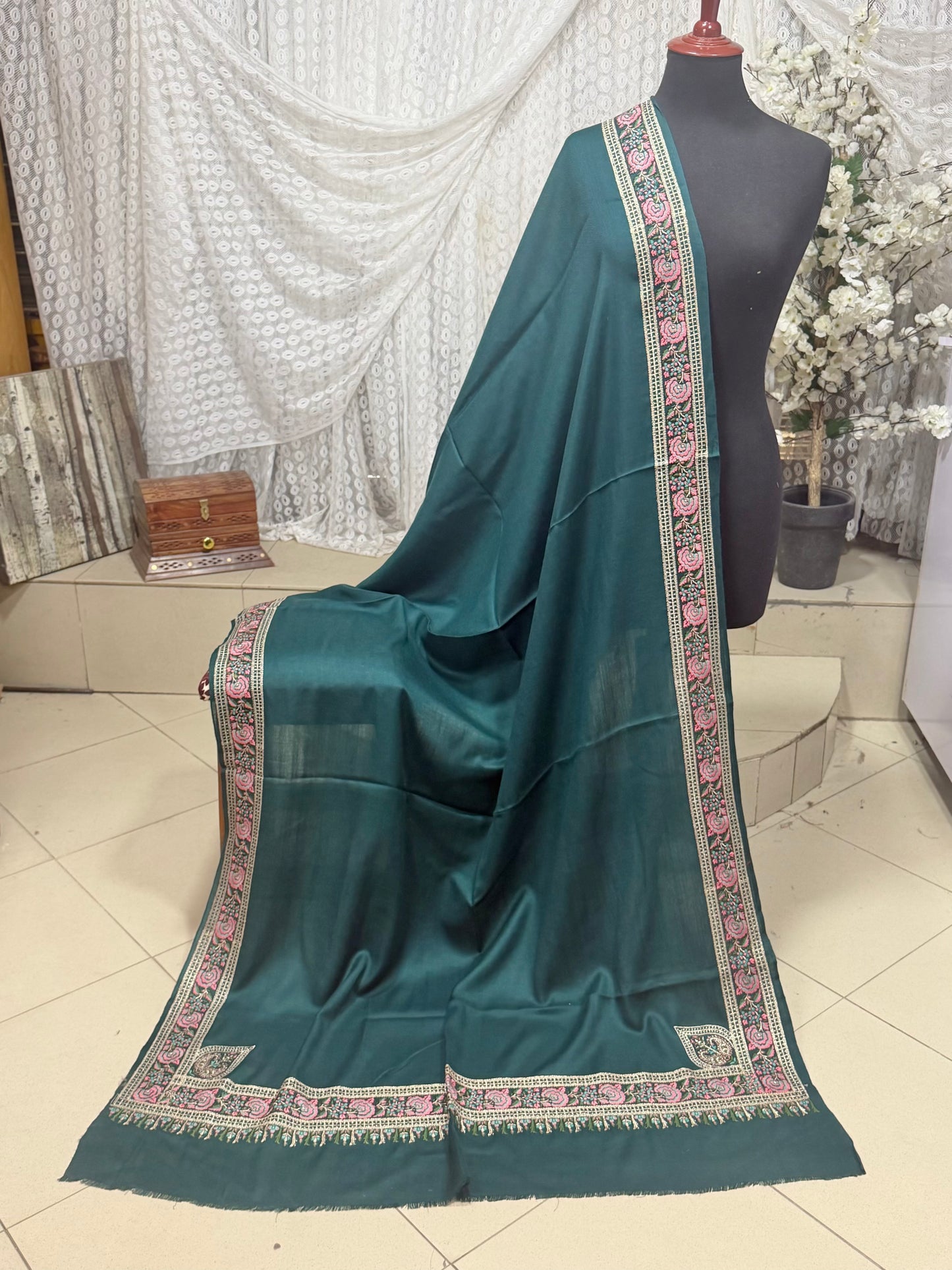 Kashmiri Shawl | Border Papermache Tilla Embroidery | Zinc