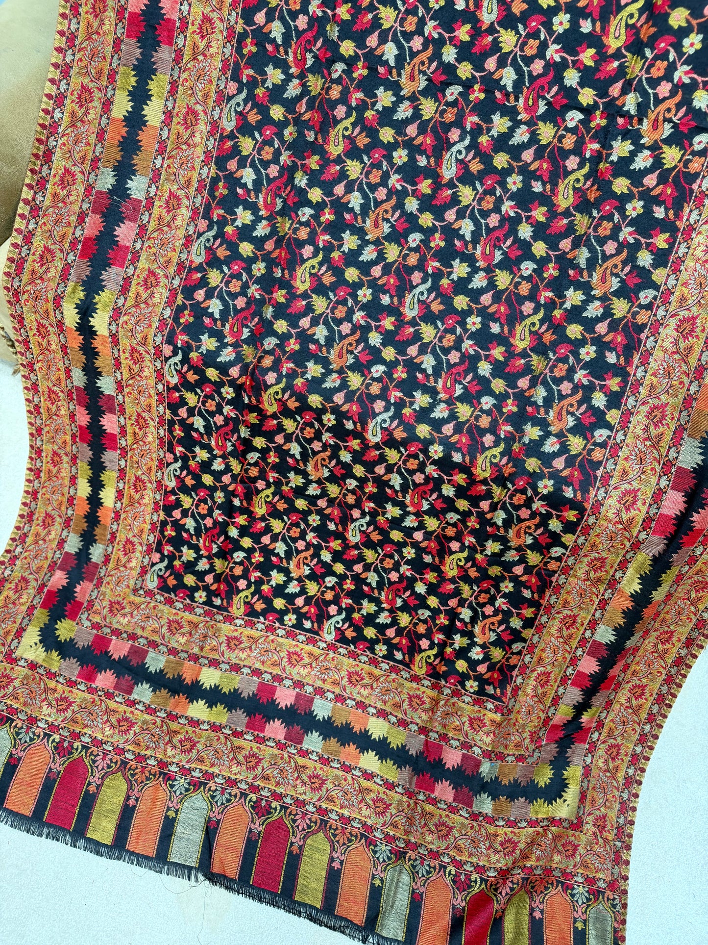 Pashmina Wool Kani Shawl in Full Size Multi Color | Black Jaal