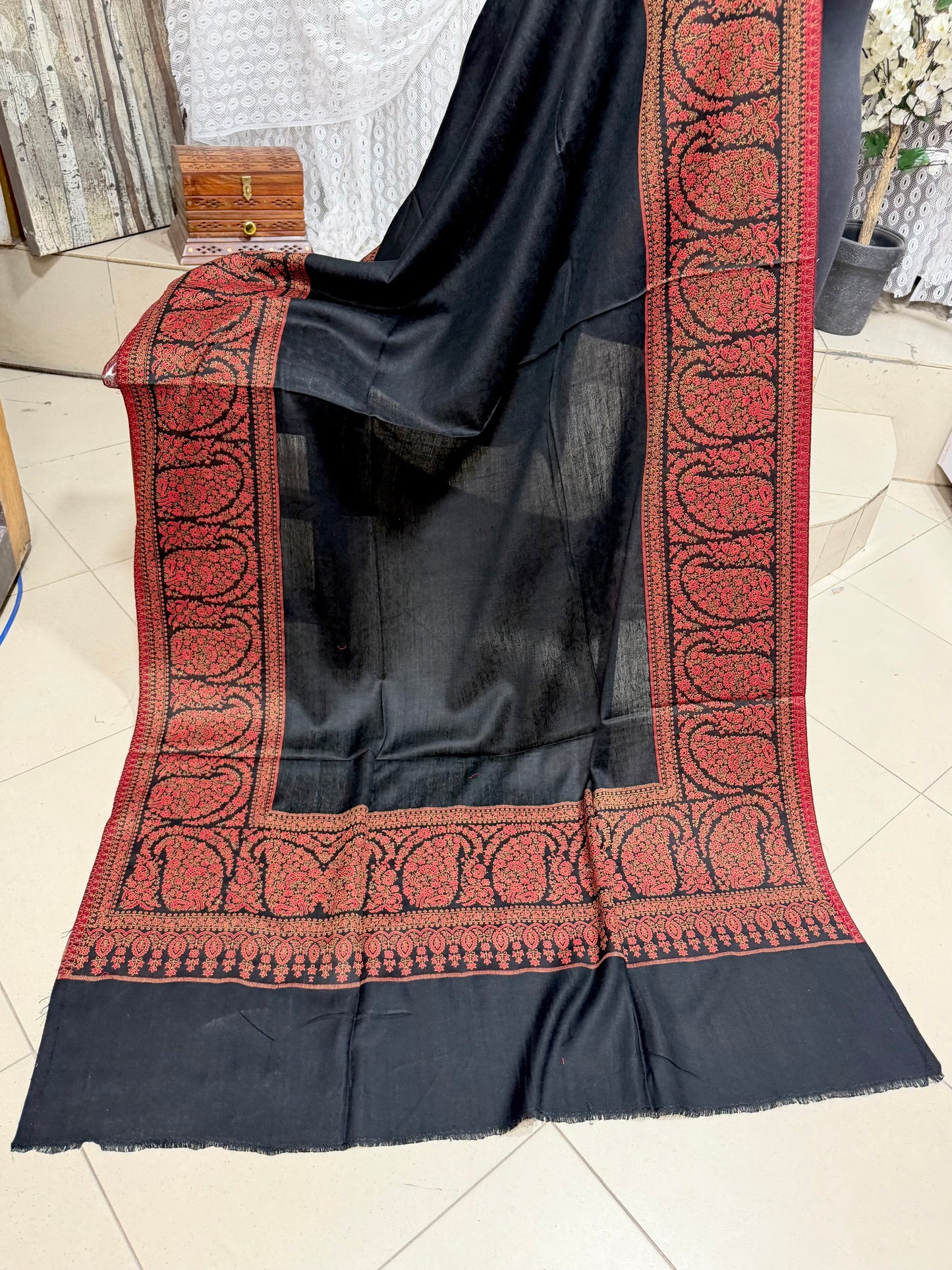 Pashmina Wool Kani Border Shawl in Full Size 4 Side Border | Black