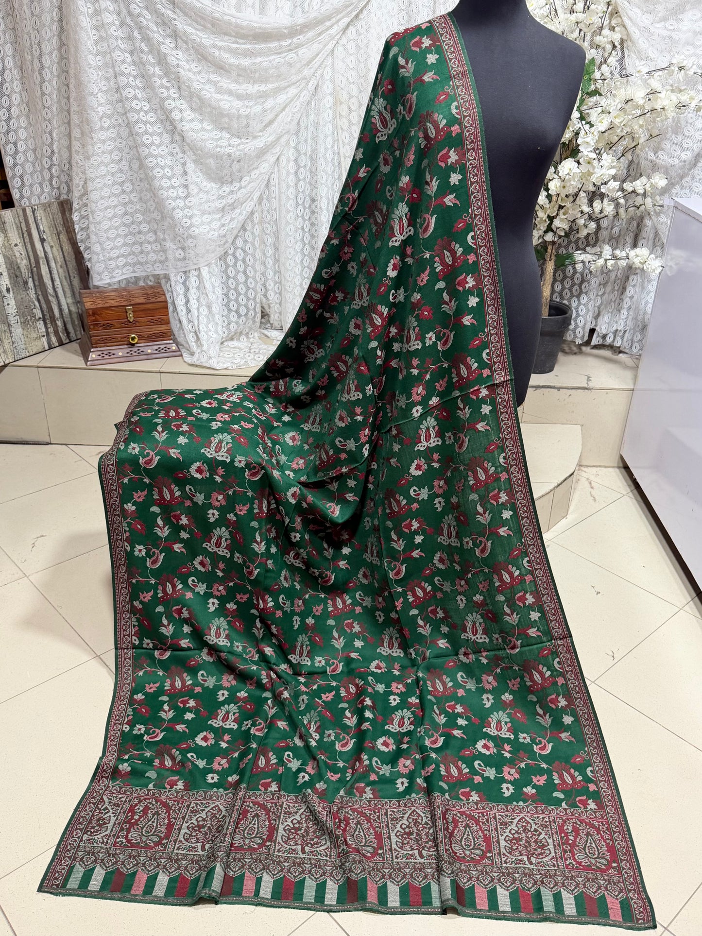 Pashmina Wool Kani Border Shawl in Full Size 4 Side Border | Green