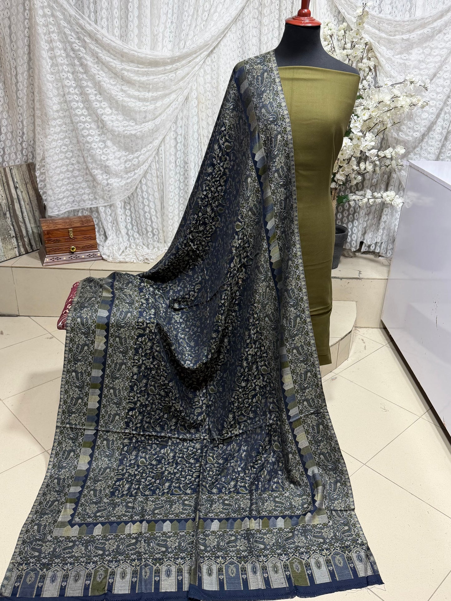 3 Piece Kani Shawl Suit | Plain Marina Suit With Kani Pashmina Shawl Perfect Gift