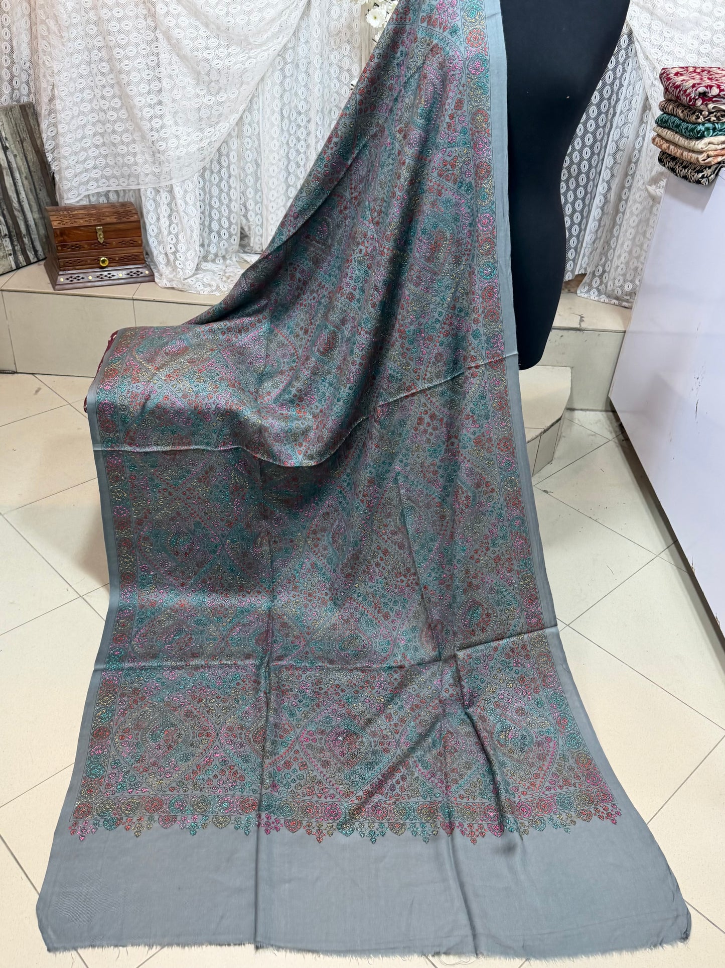 Special Pashmina Shawl | Hand Embroidery on Print Beautiful Jaal Shawl | Grey