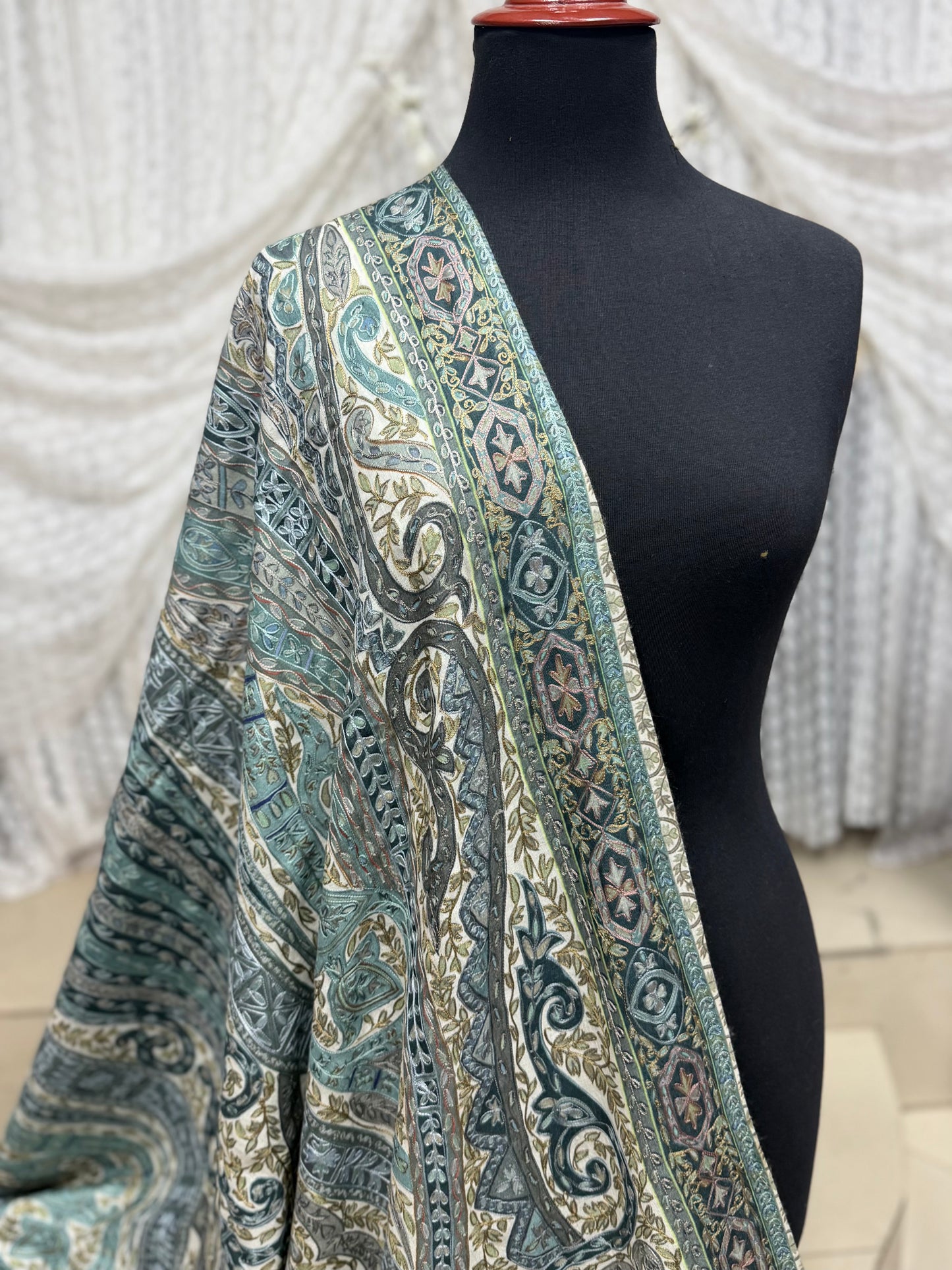 Qalamkar Shawl on Toosh Base | Made in Kashmir Multicolor Floral Design
