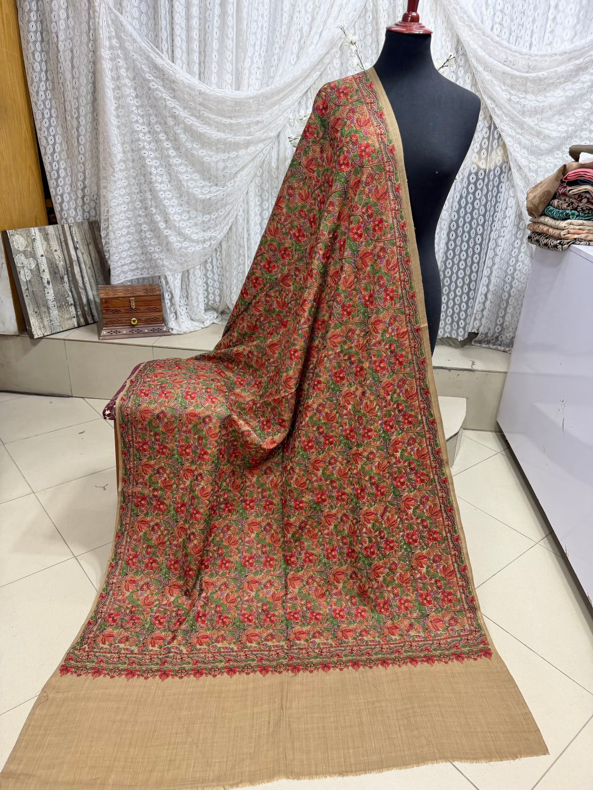 Full Embroidered Jama Jaal Pashmina Shawl | Dark Skin