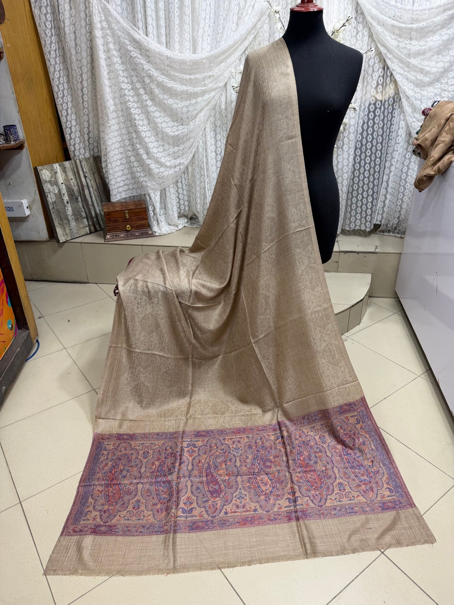 Self Toosh Kani Palla Shawl Made in Kashmir | Perfect Gift For Winters